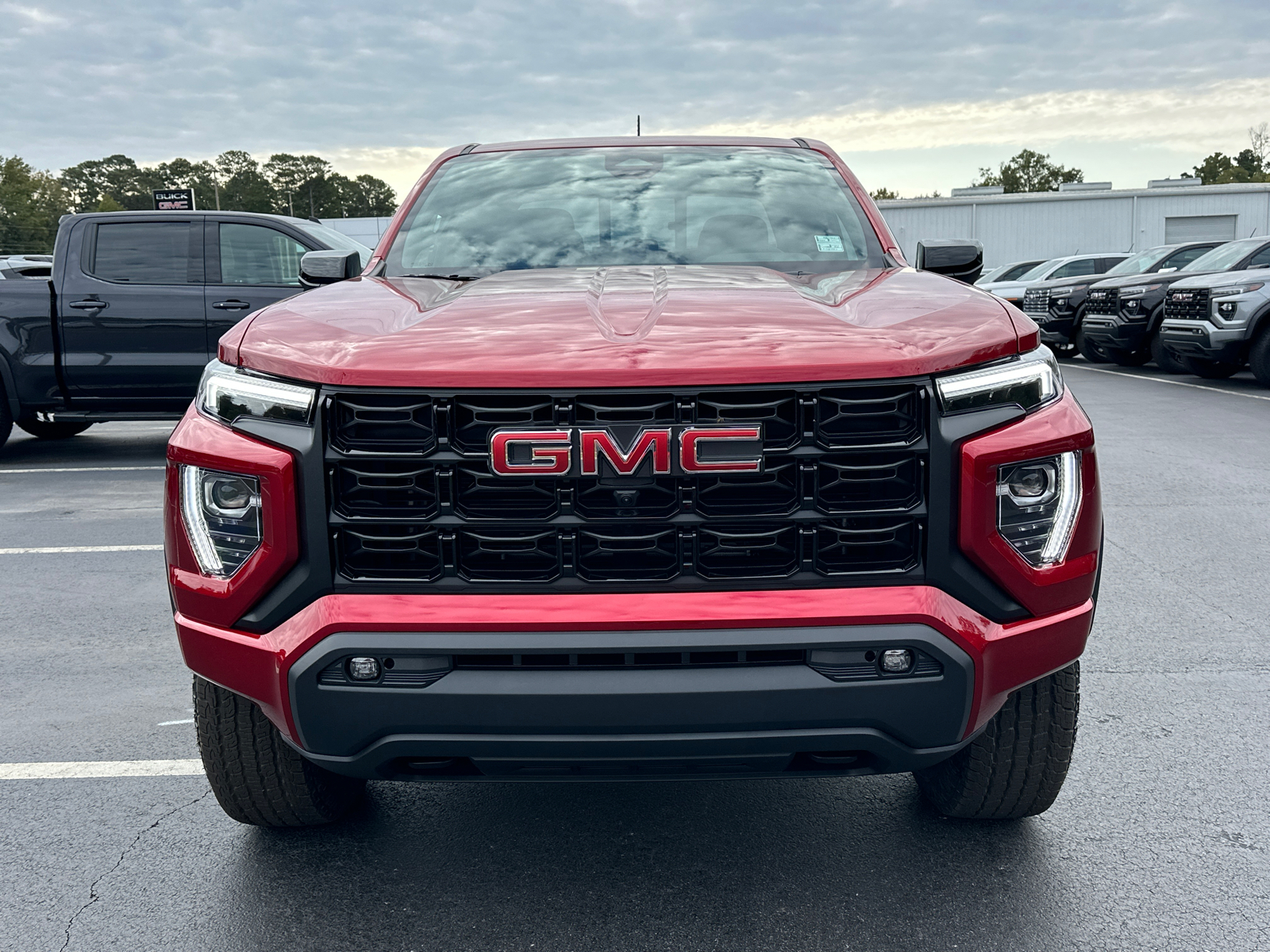 2024 GMC Canyon Elevation 3