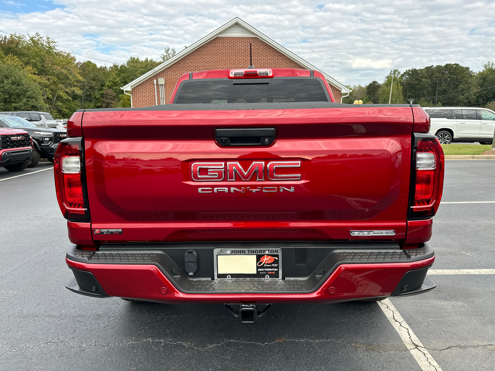 2024 GMC Canyon Elevation 7