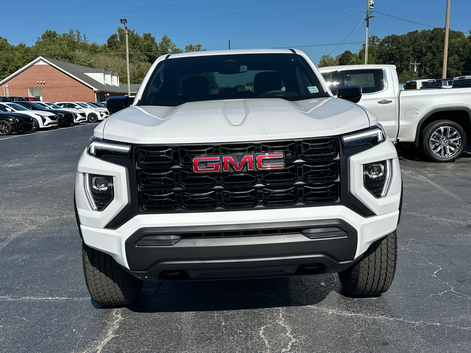 2024 GMC Canyon Elevation 3