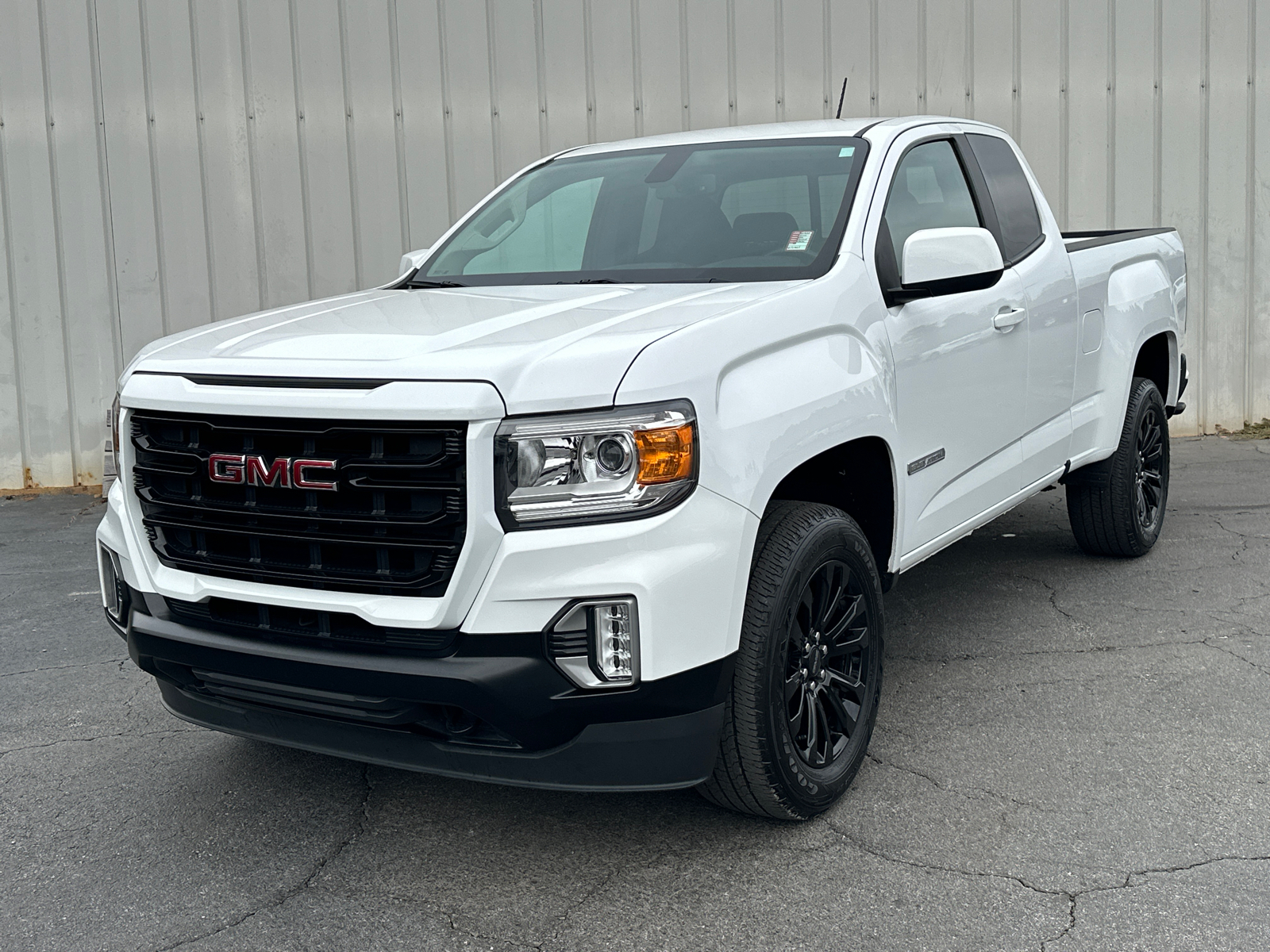 2022 GMC Canyon Elevation 2