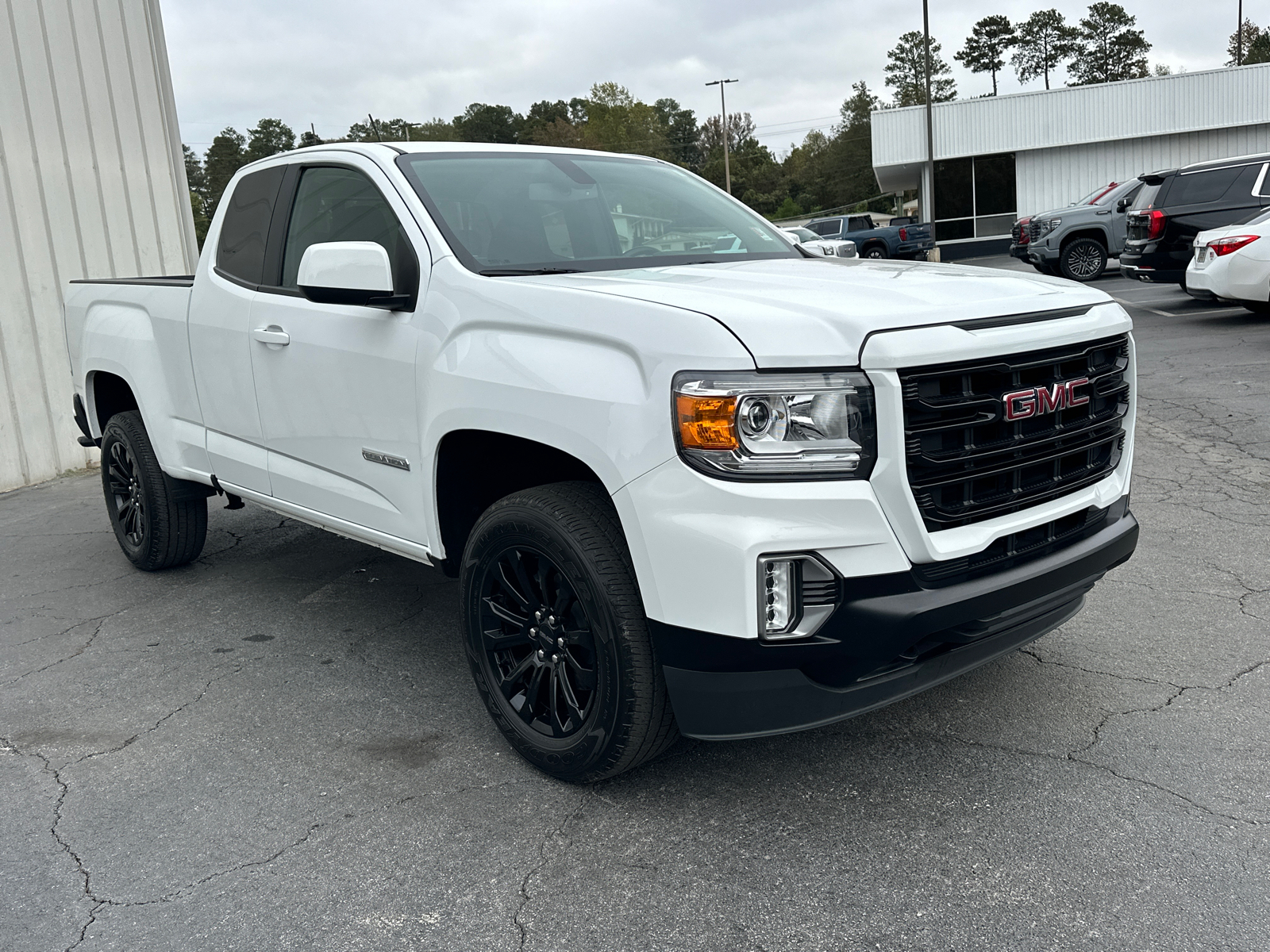 2022 GMC Canyon Elevation 4