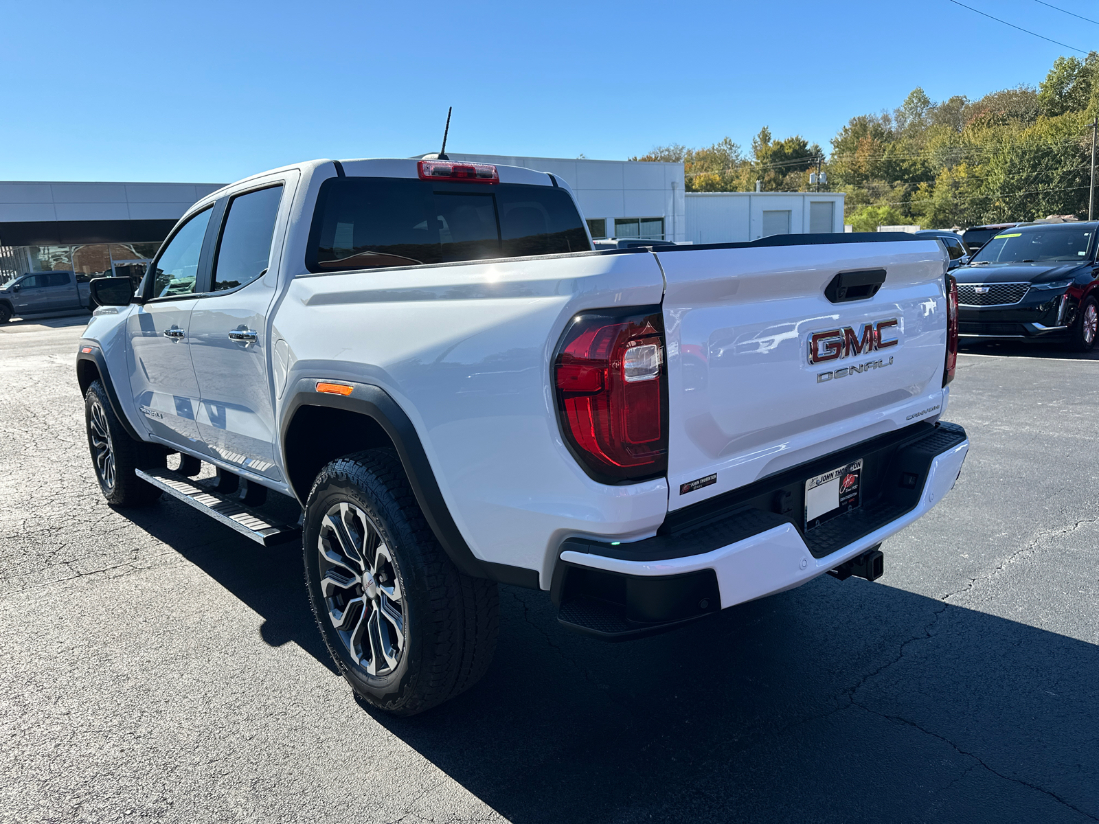 2024 GMC Canyon Denali 8