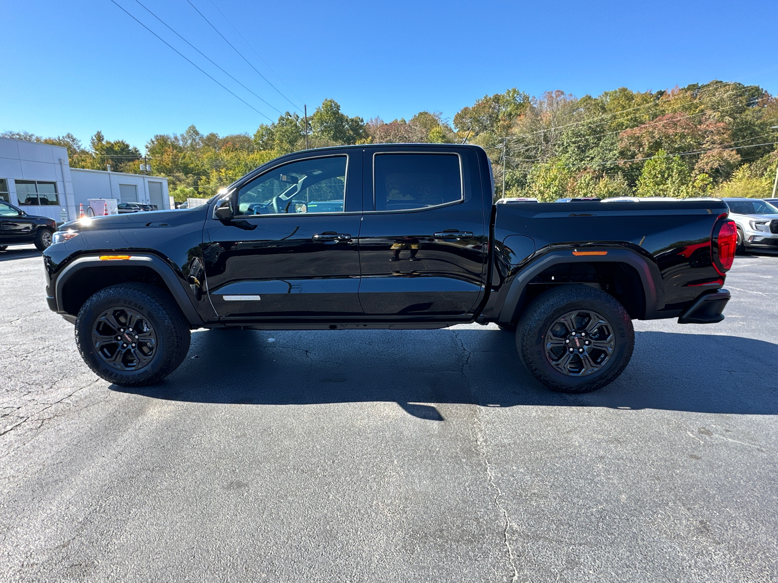 2024 GMC Canyon Elevation 9