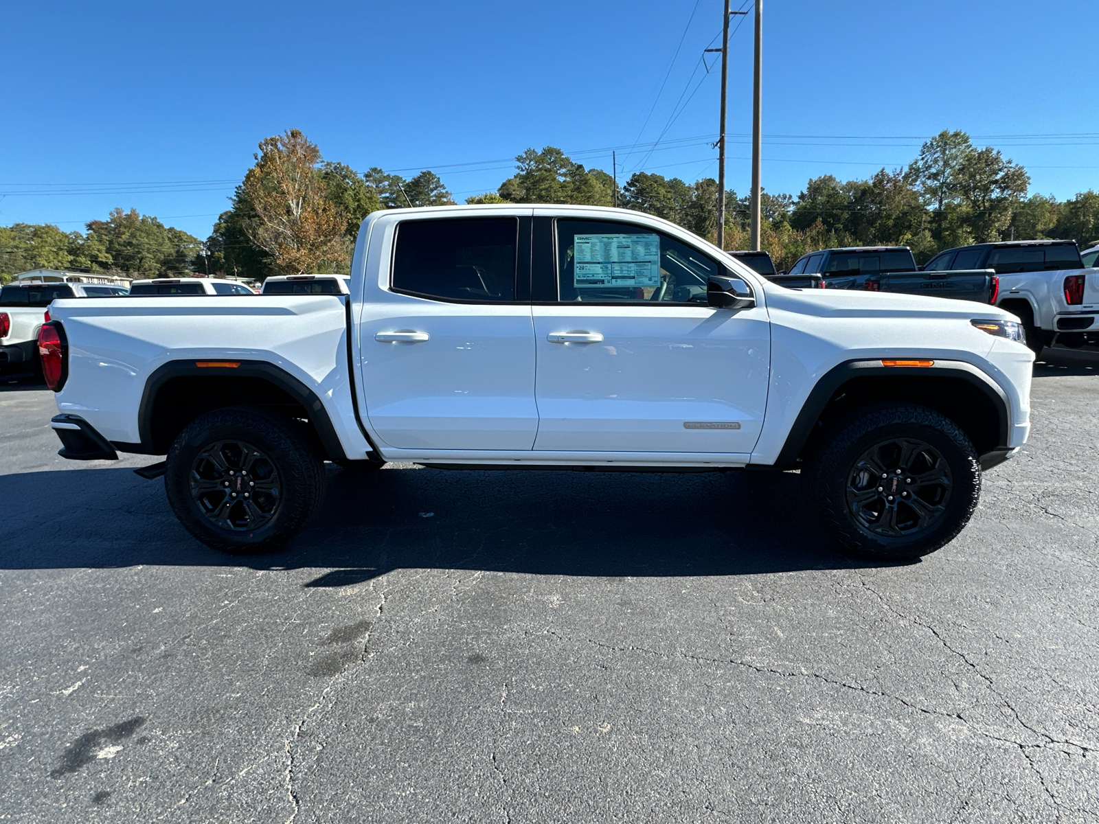 2024 GMC Canyon Elevation 5