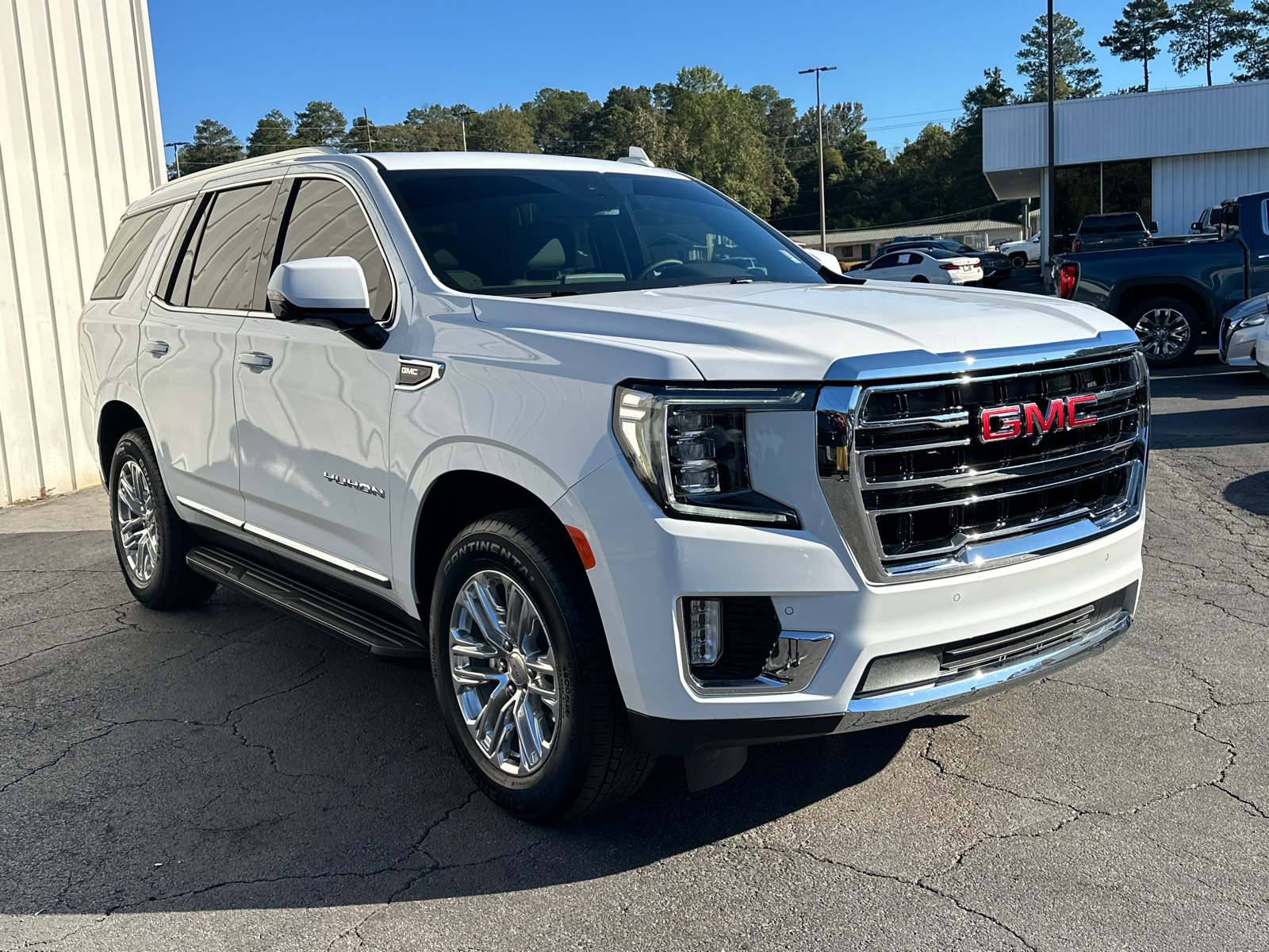 2023 GMC Yukon SLT 4