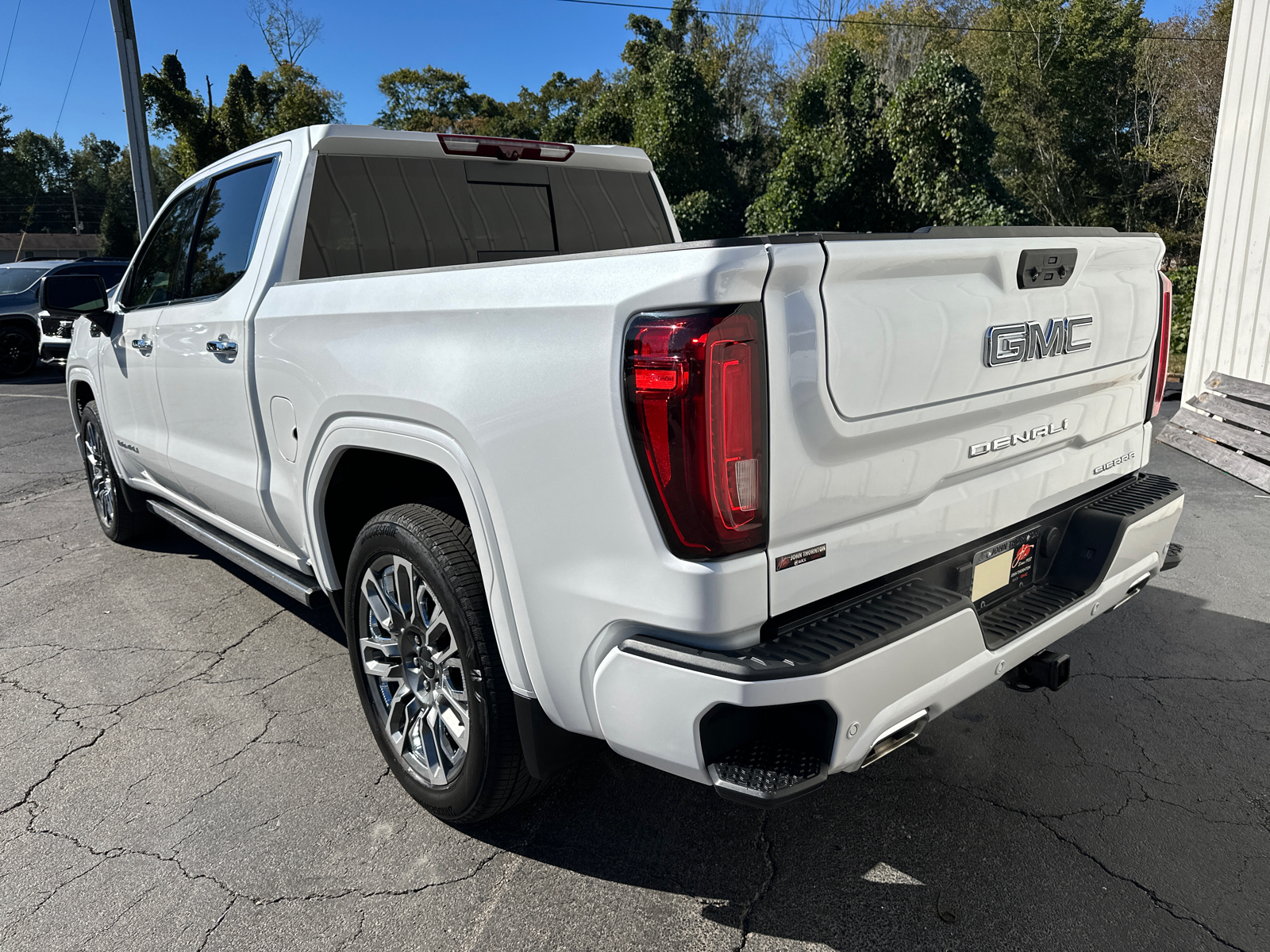 2023 GMC Sierra 1500 Denali Ultimate 8