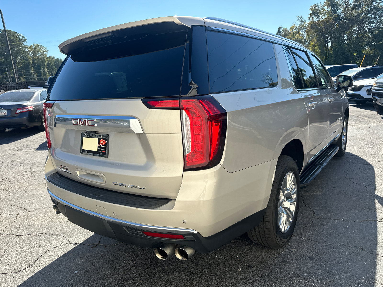 2021 GMC Yukon XL Denali 6