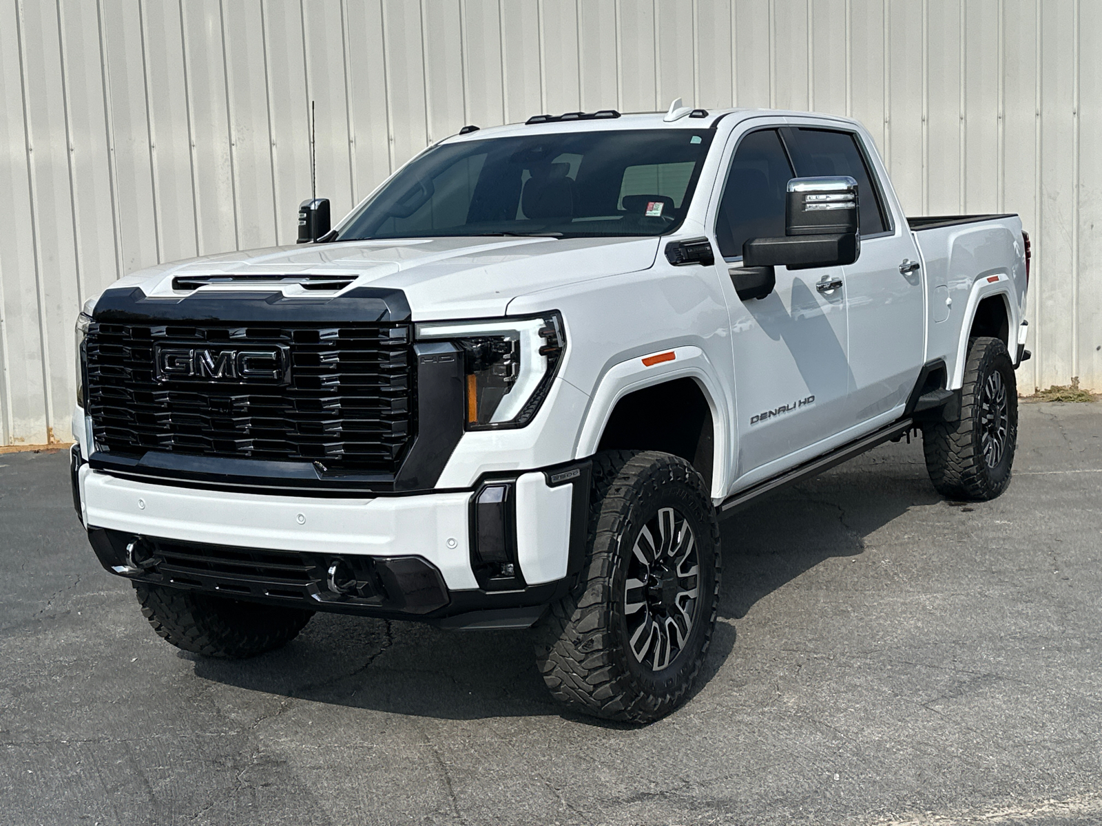 2024 GMC Sierra 2500HD Denali Ultimate 2