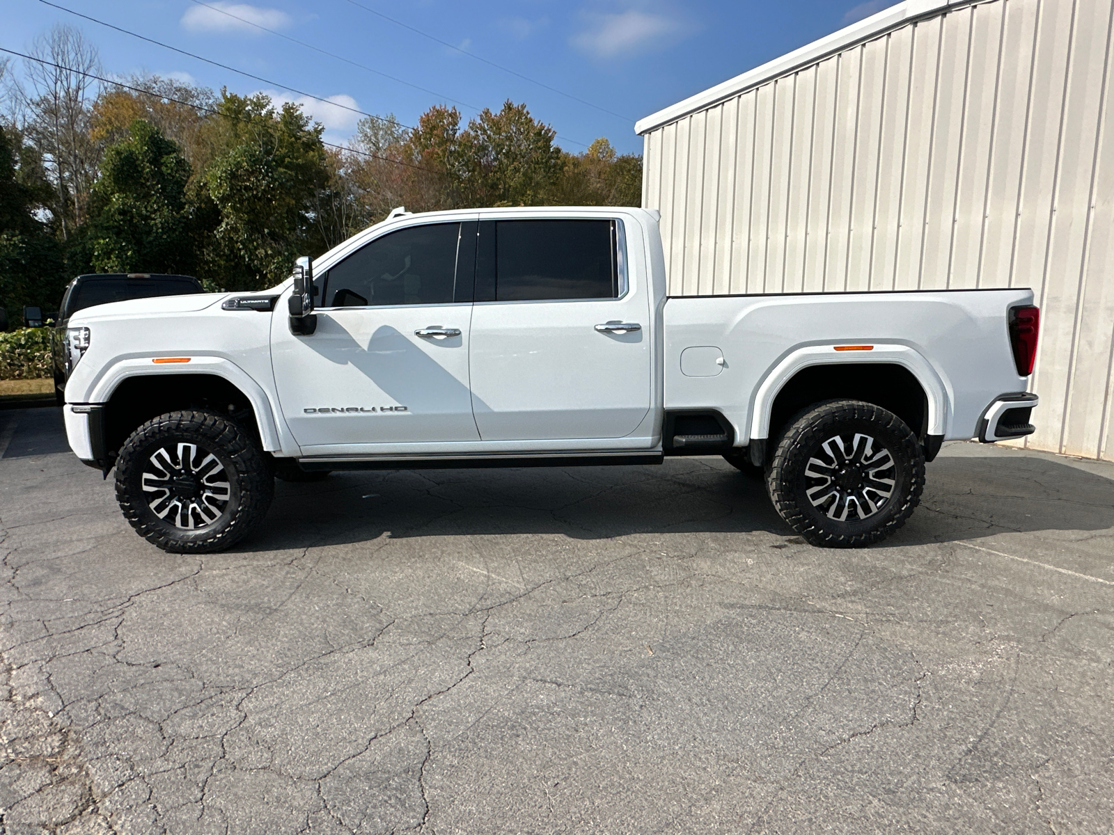 2024 GMC Sierra 2500HD Denali Ultimate 9