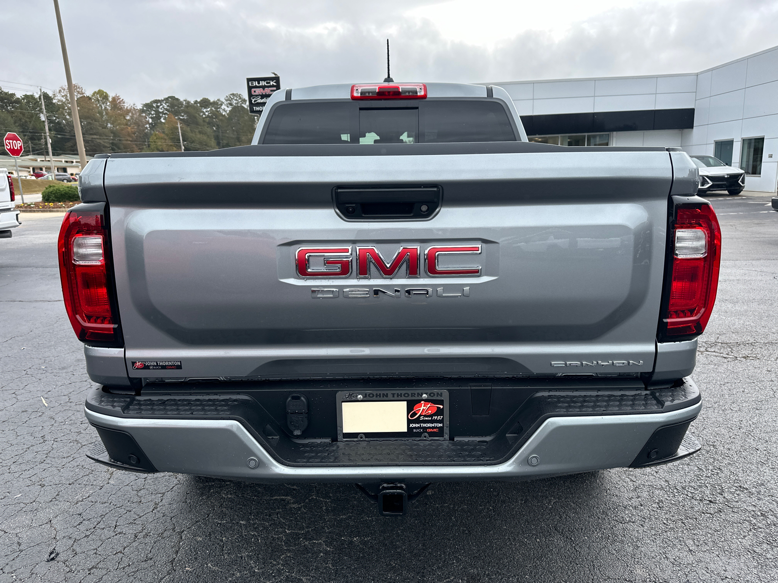 2024 GMC Canyon Denali 7