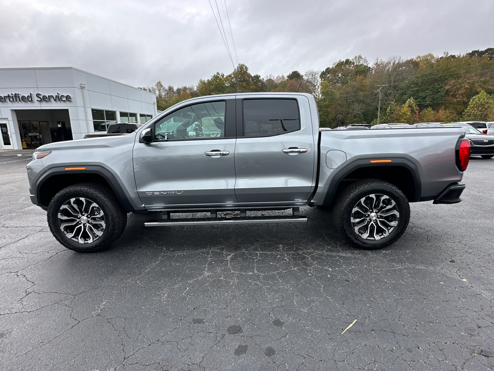 2024 GMC Canyon Denali 9