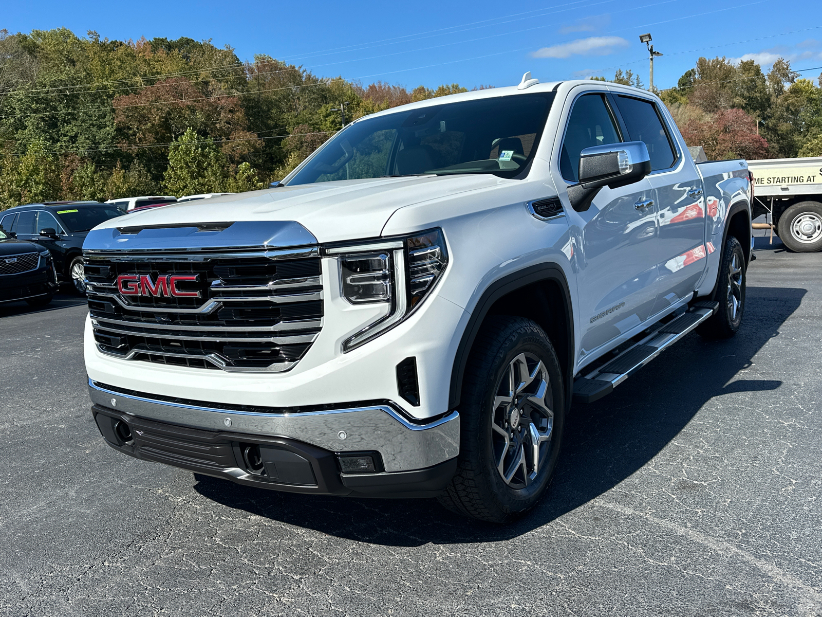 2024 GMC Sierra 1500 SLT 2