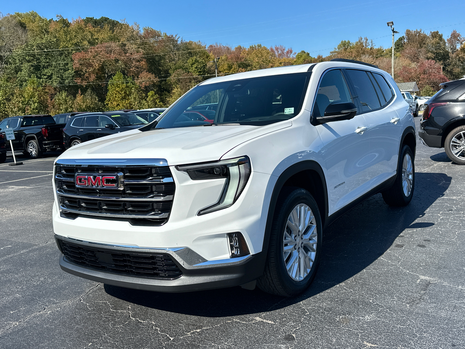 2024 GMC Acadia Elevation 2