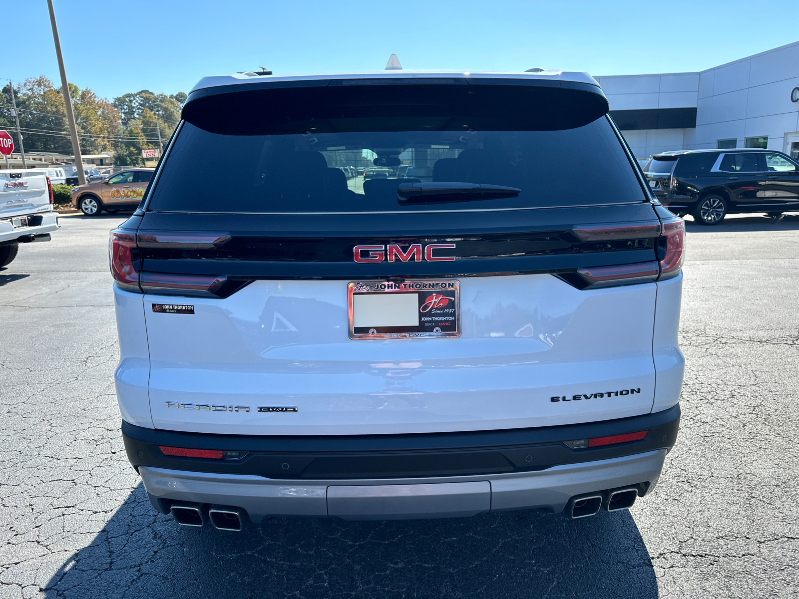 2024 GMC Acadia Elevation 7