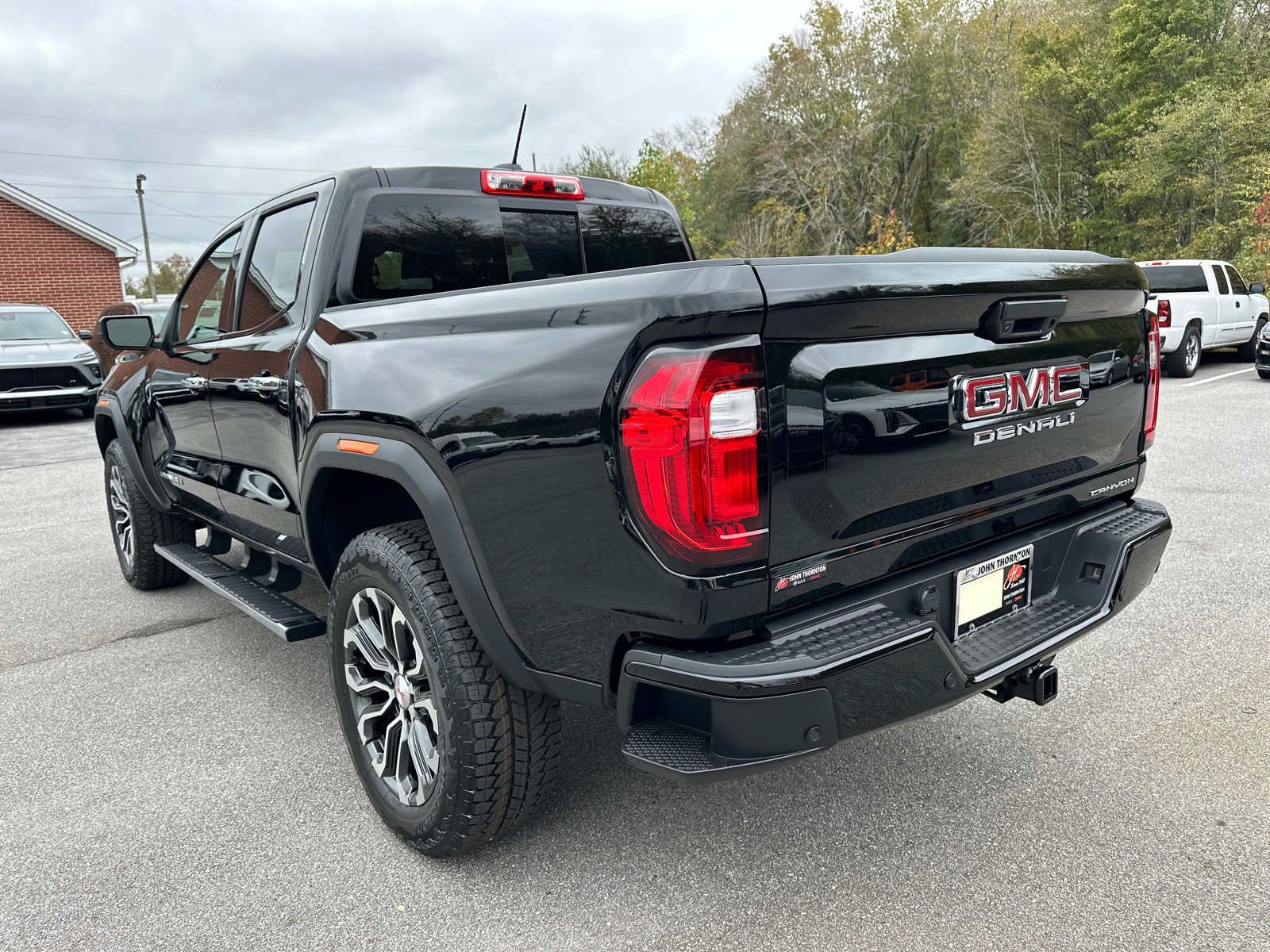 2024 GMC Canyon Denali 9