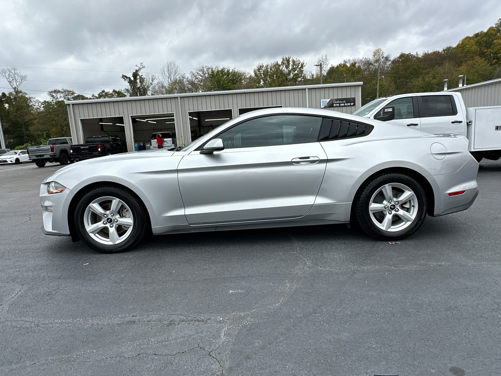 2018 Ford Mustang EcoBoost 9