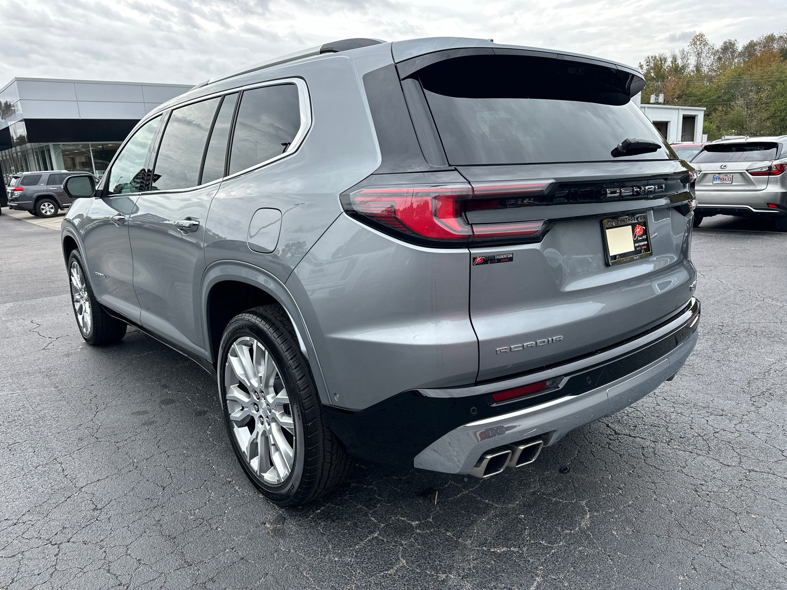 2024 GMC Acadia  9