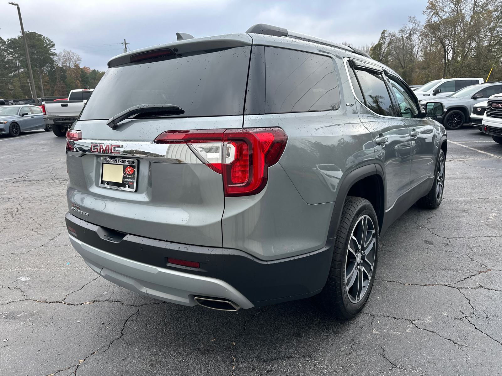 2023 GMC Acadia SLT 7