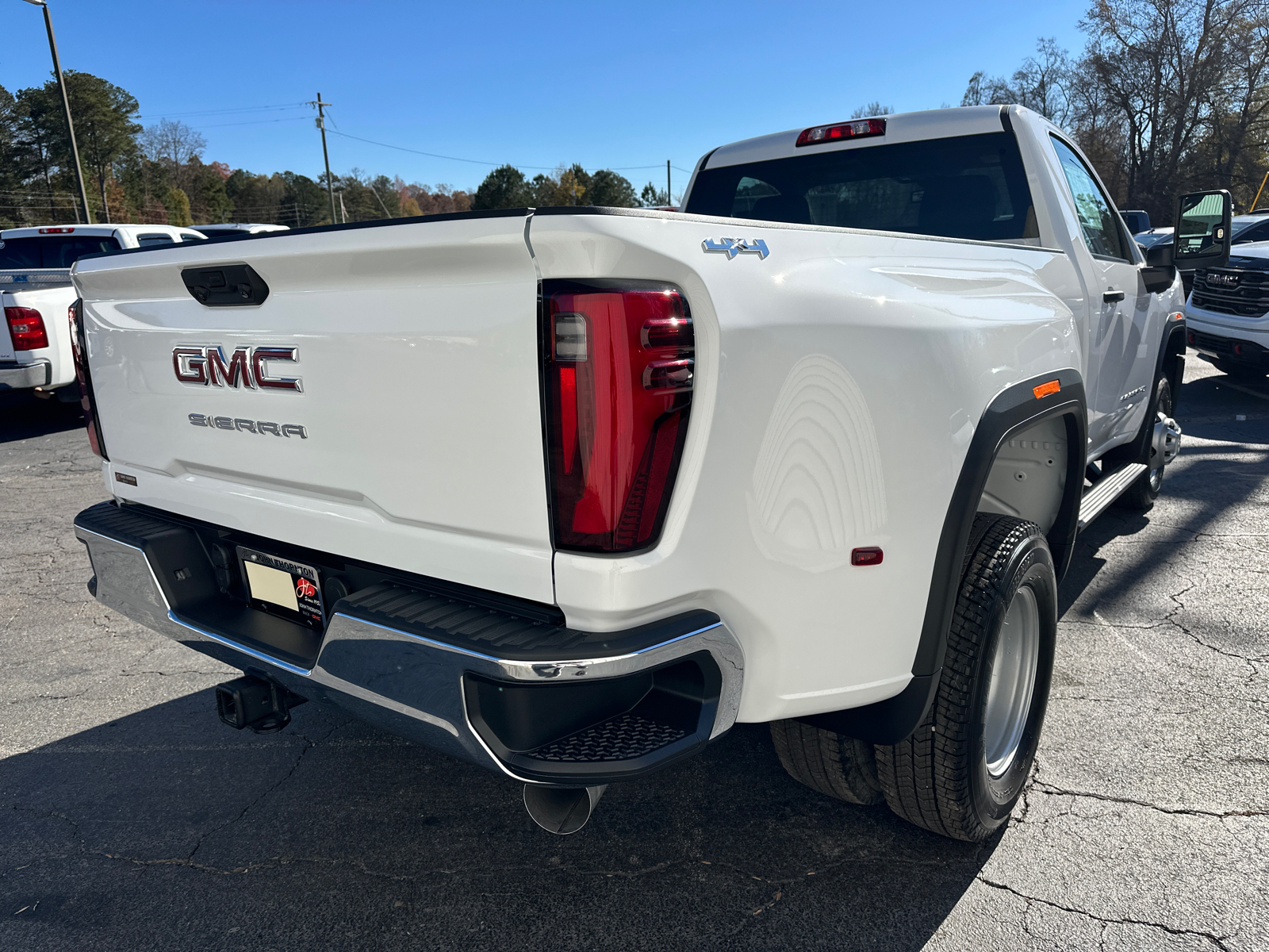 2024 GMC Sierra 3500HD Pro 7