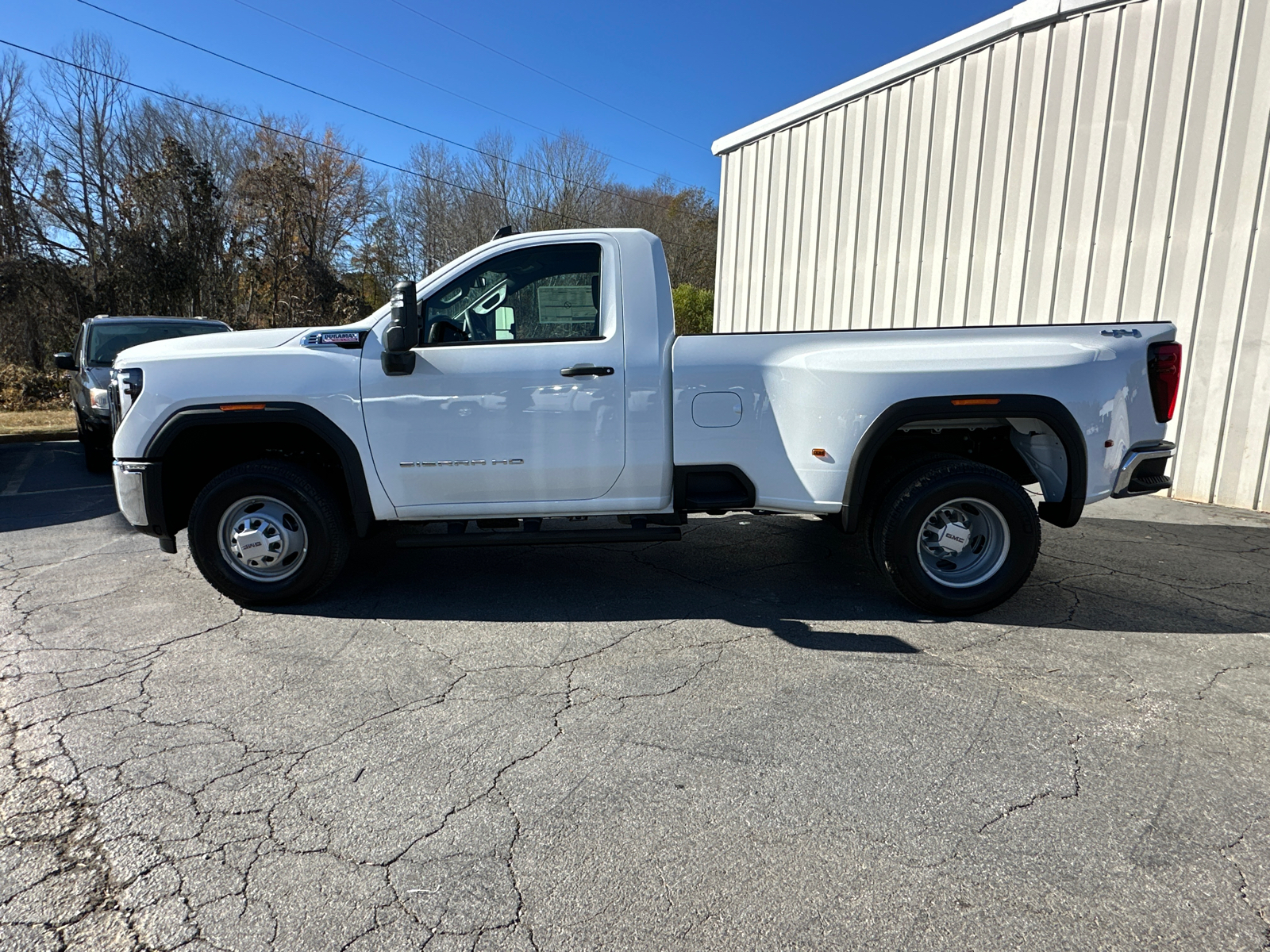 2024 GMC Sierra 3500HD Pro 10