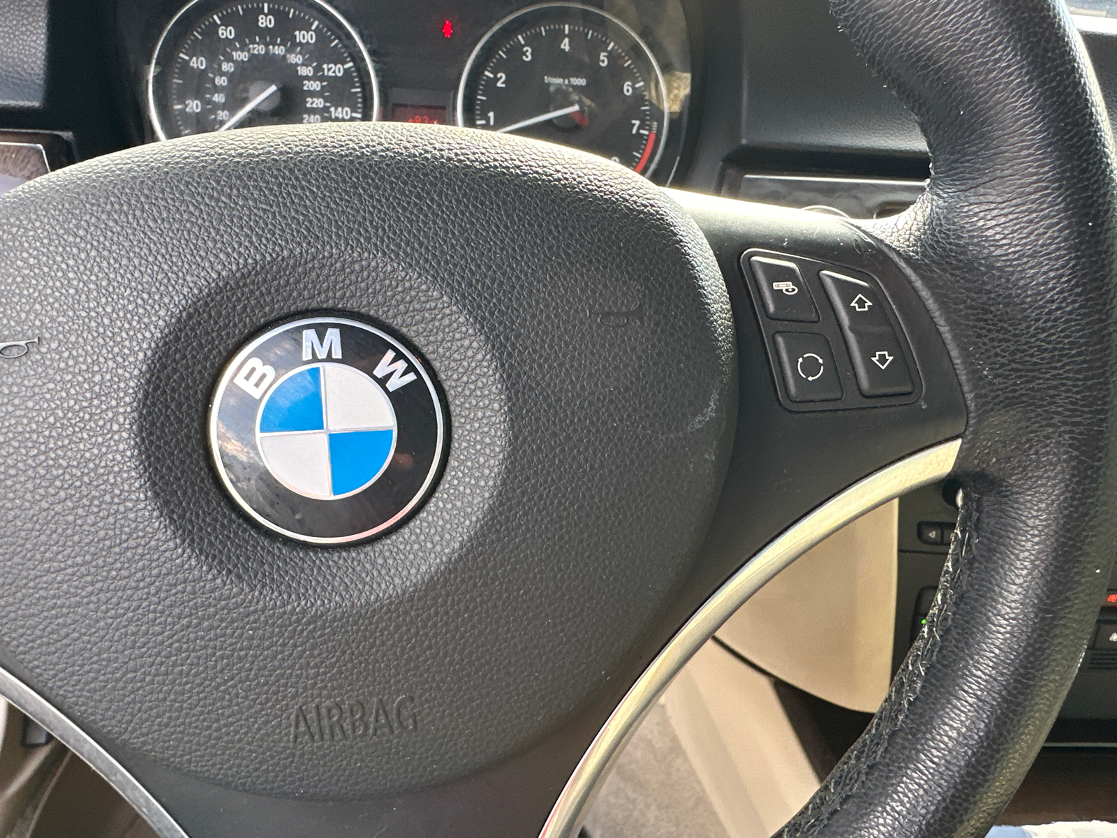 2009 BMW 3 Series 335i 23