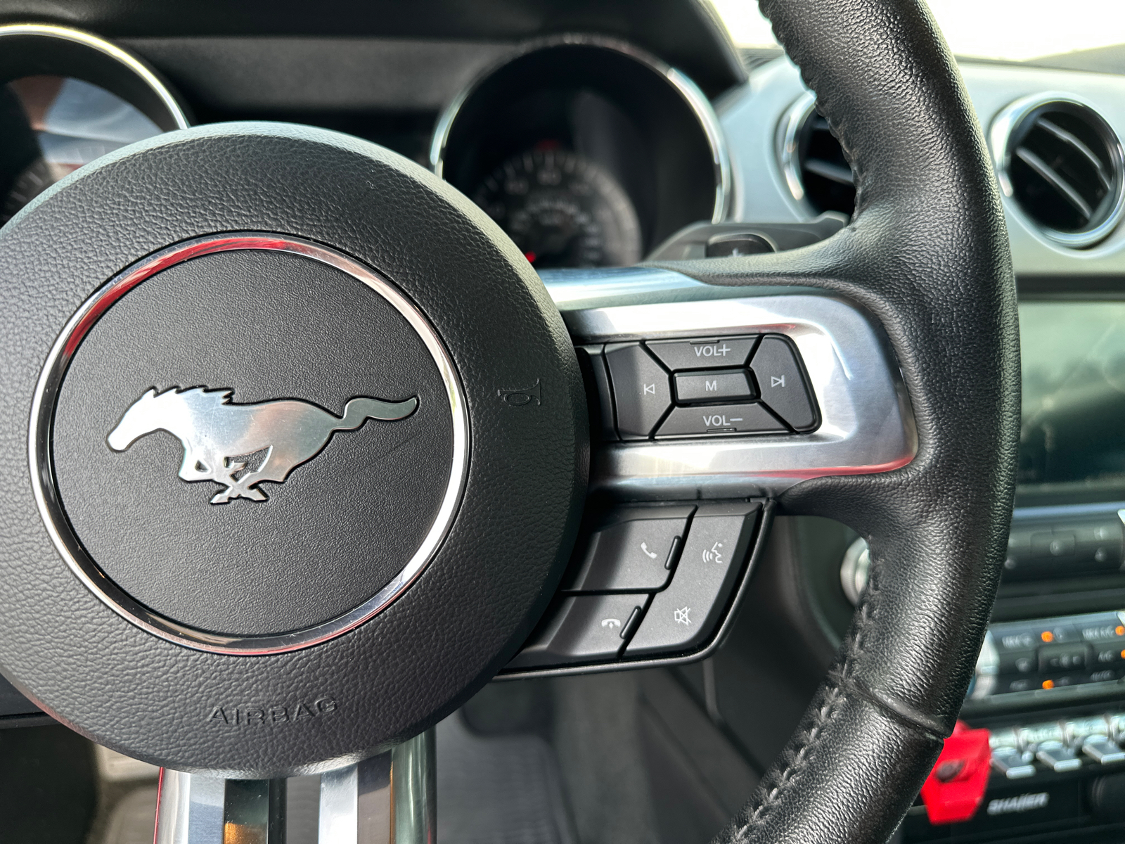 2016 Ford Mustang GT Premium 23