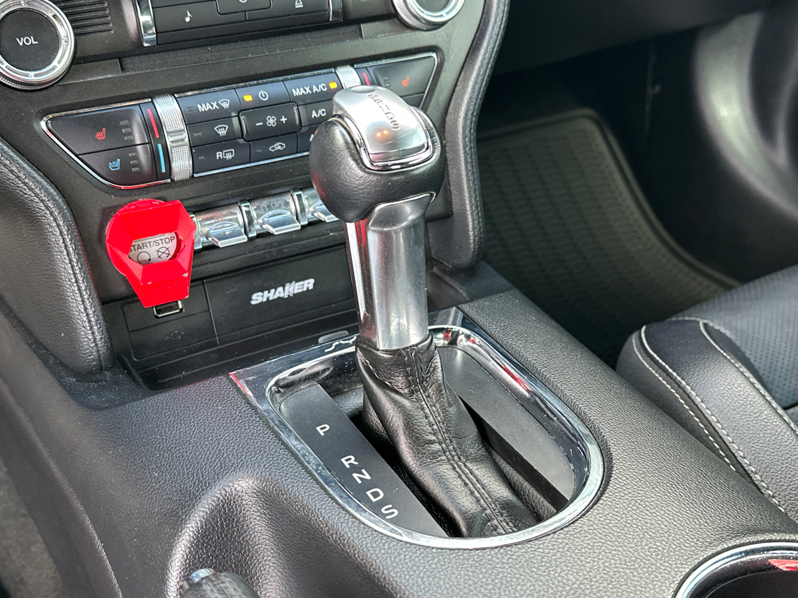 2016 Ford Mustang GT Premium 28