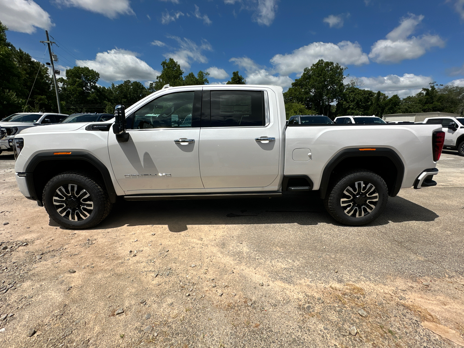 2024 GMC Sierra 2500HD Denali Ultimate 9