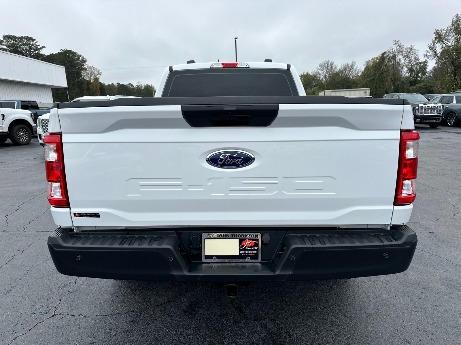 2023 Ford F-150 XL 8