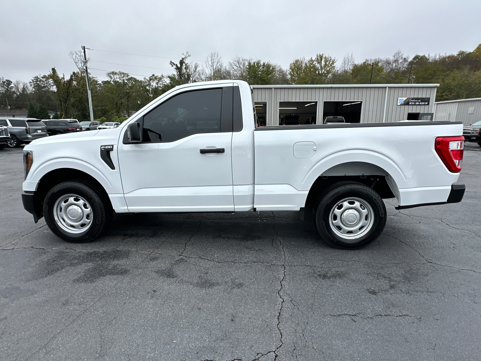 2023 Ford F-150 XL 10