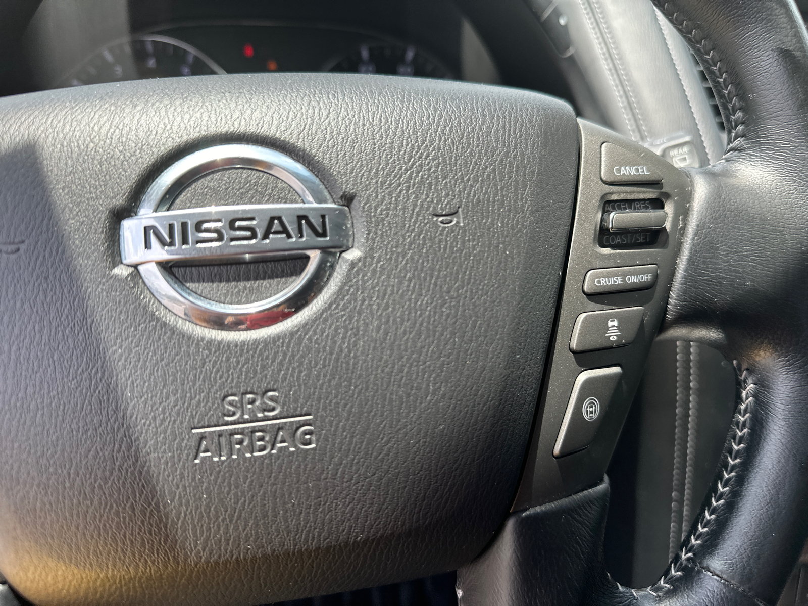 2020 Nissan Armada SL 27