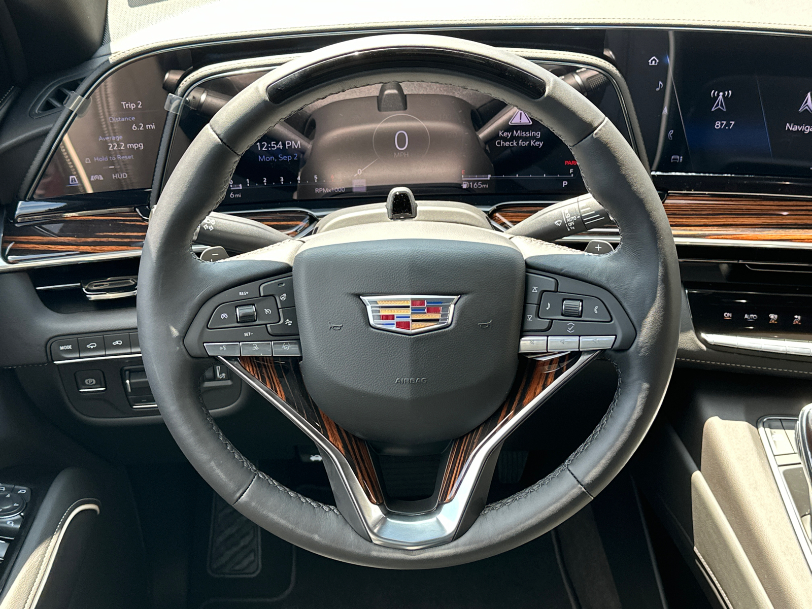 2024 Cadillac Escalade ESV Premium 25