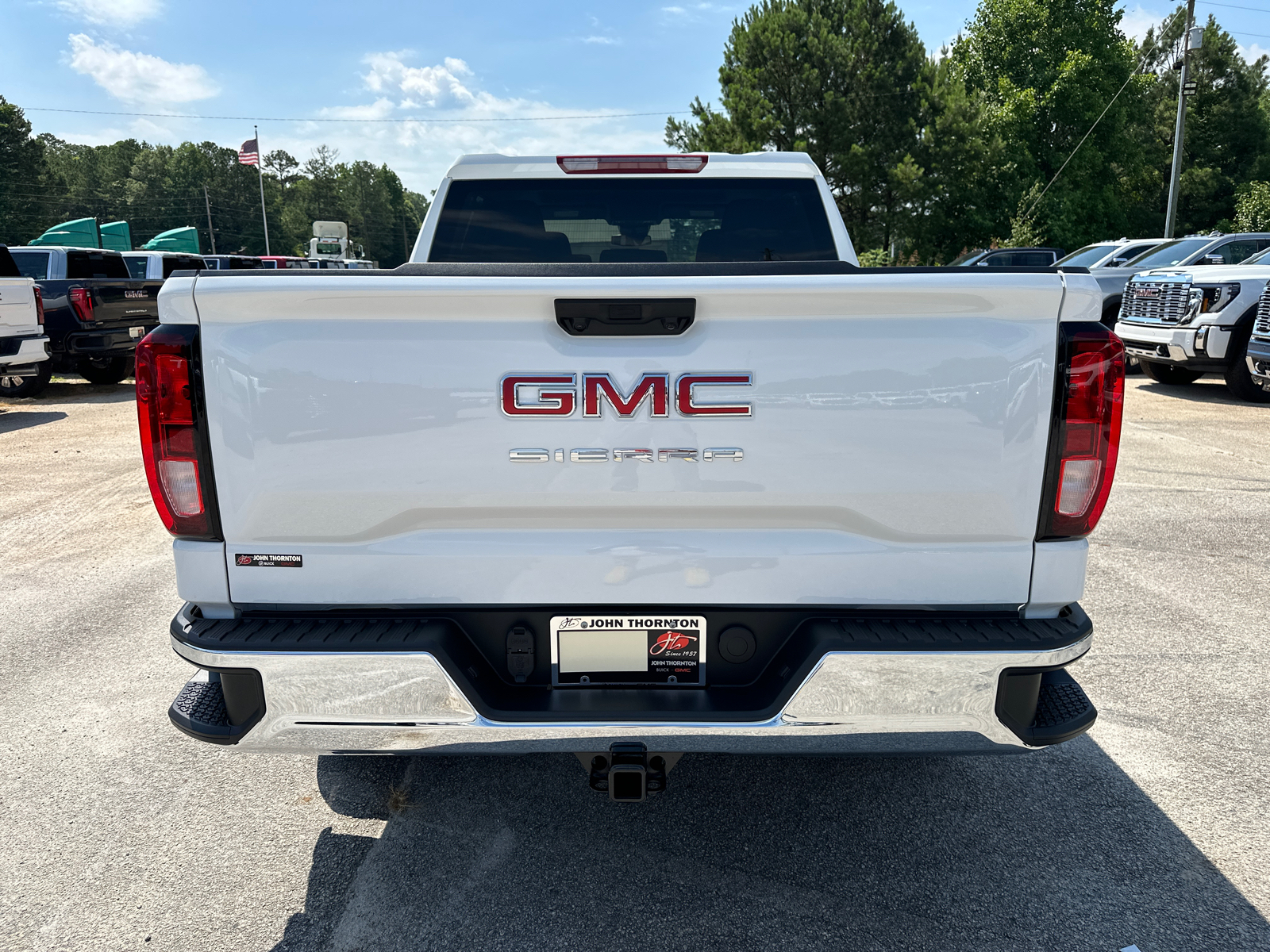 2024 GMC Sierra 1500 Pro 8