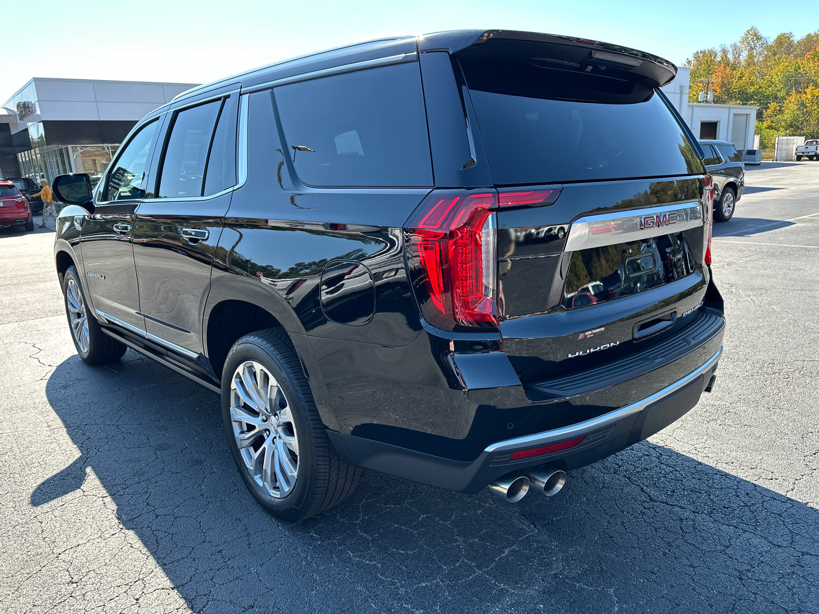 2024 GMC Yukon Denali 8