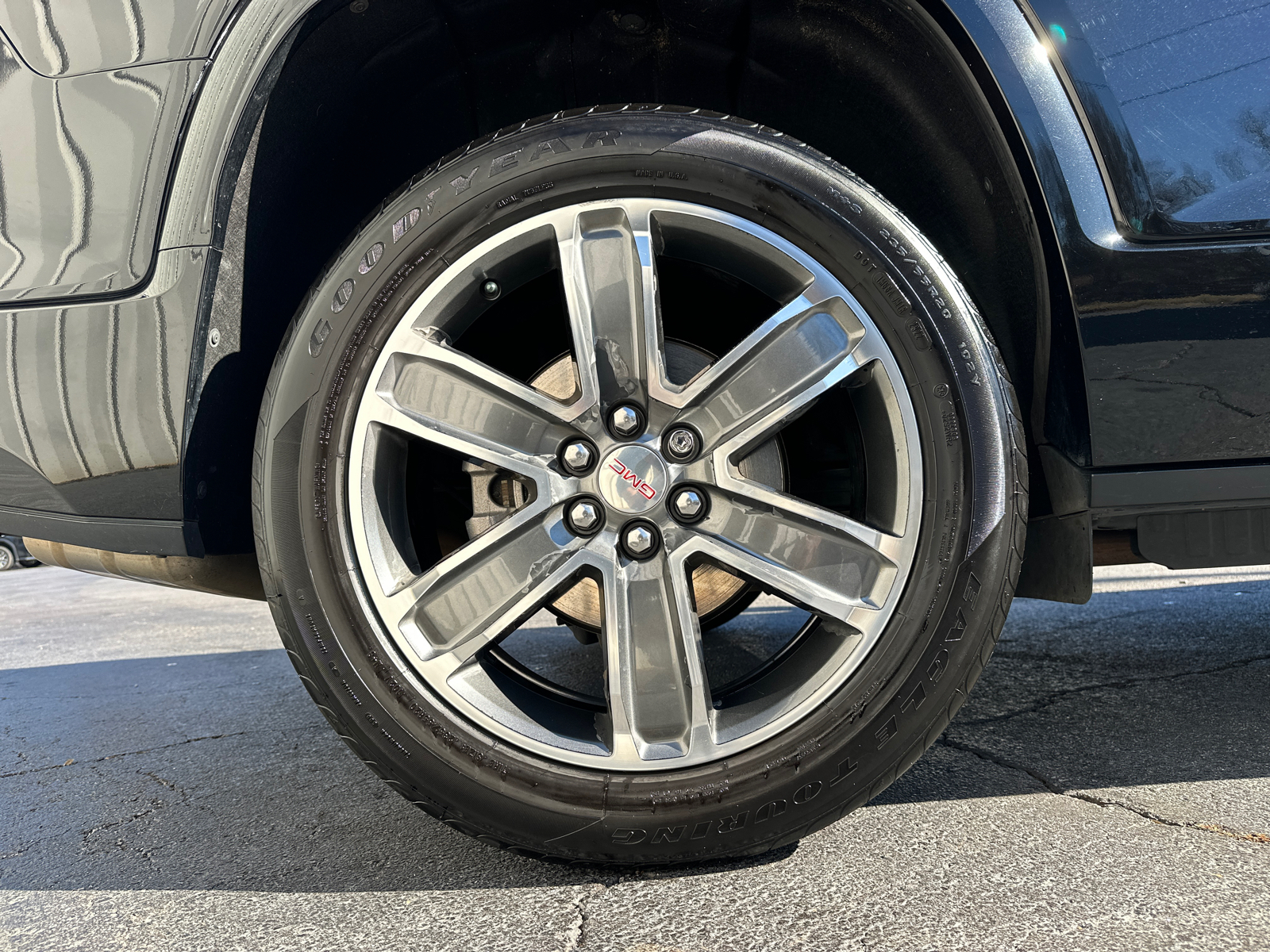 2019 GMC Acadia Denali 19