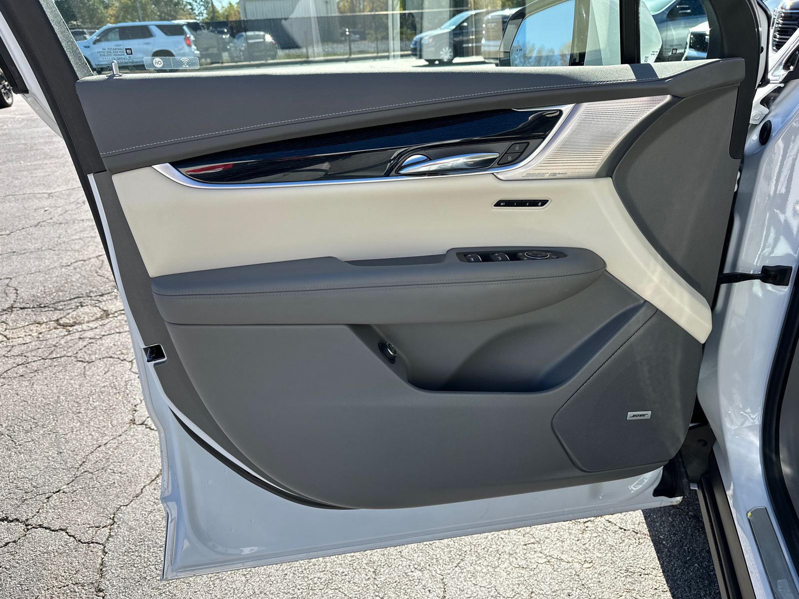 2025 Cadillac XT6 Premium Luxury 10