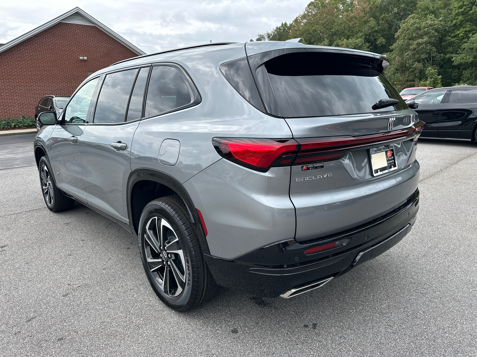 2025 Buick Enclave  8