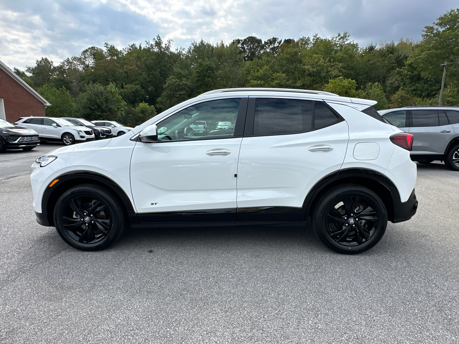 2025 Buick Encore GX Sport Touring 9