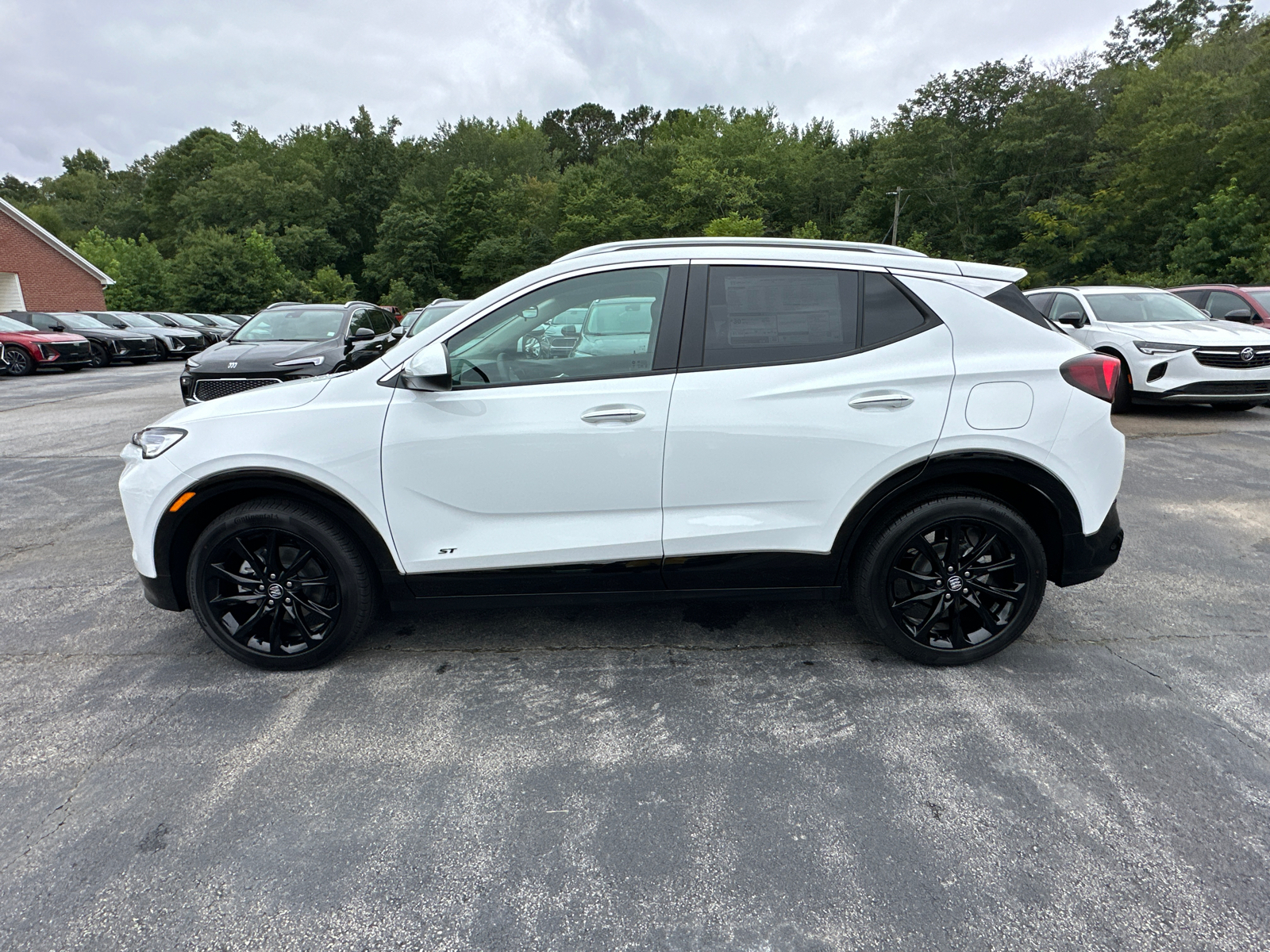 2025 Buick Encore GX Sport Touring 9