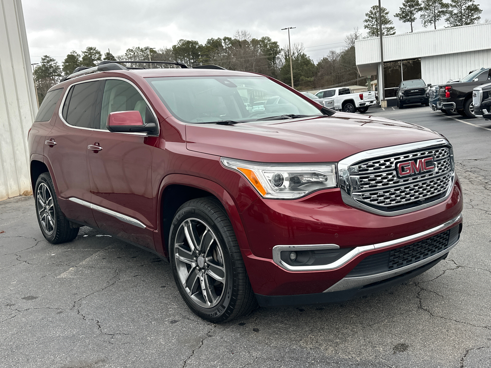 2017 GMC Acadia Denali 5