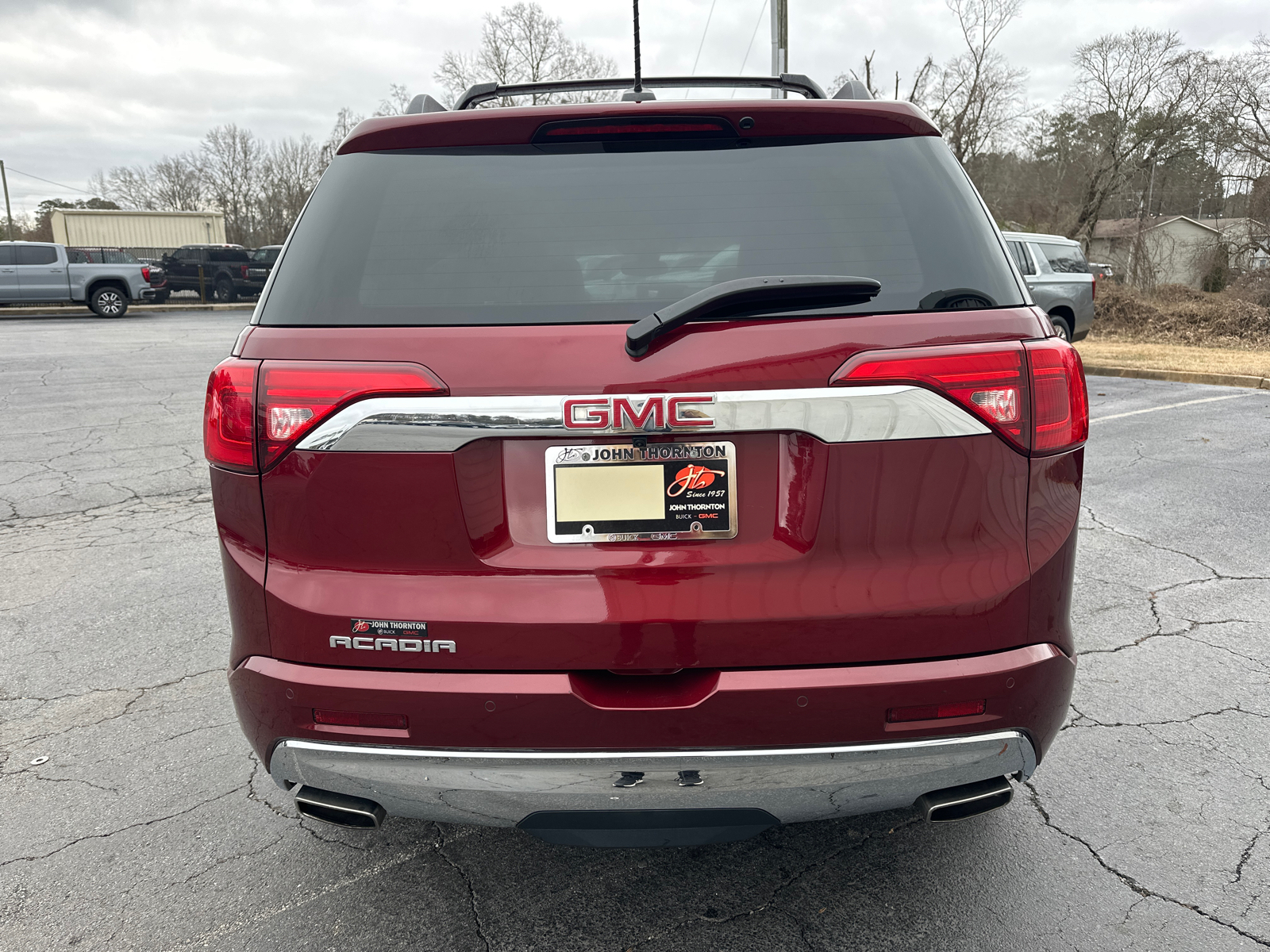 2017 GMC Acadia Denali 8