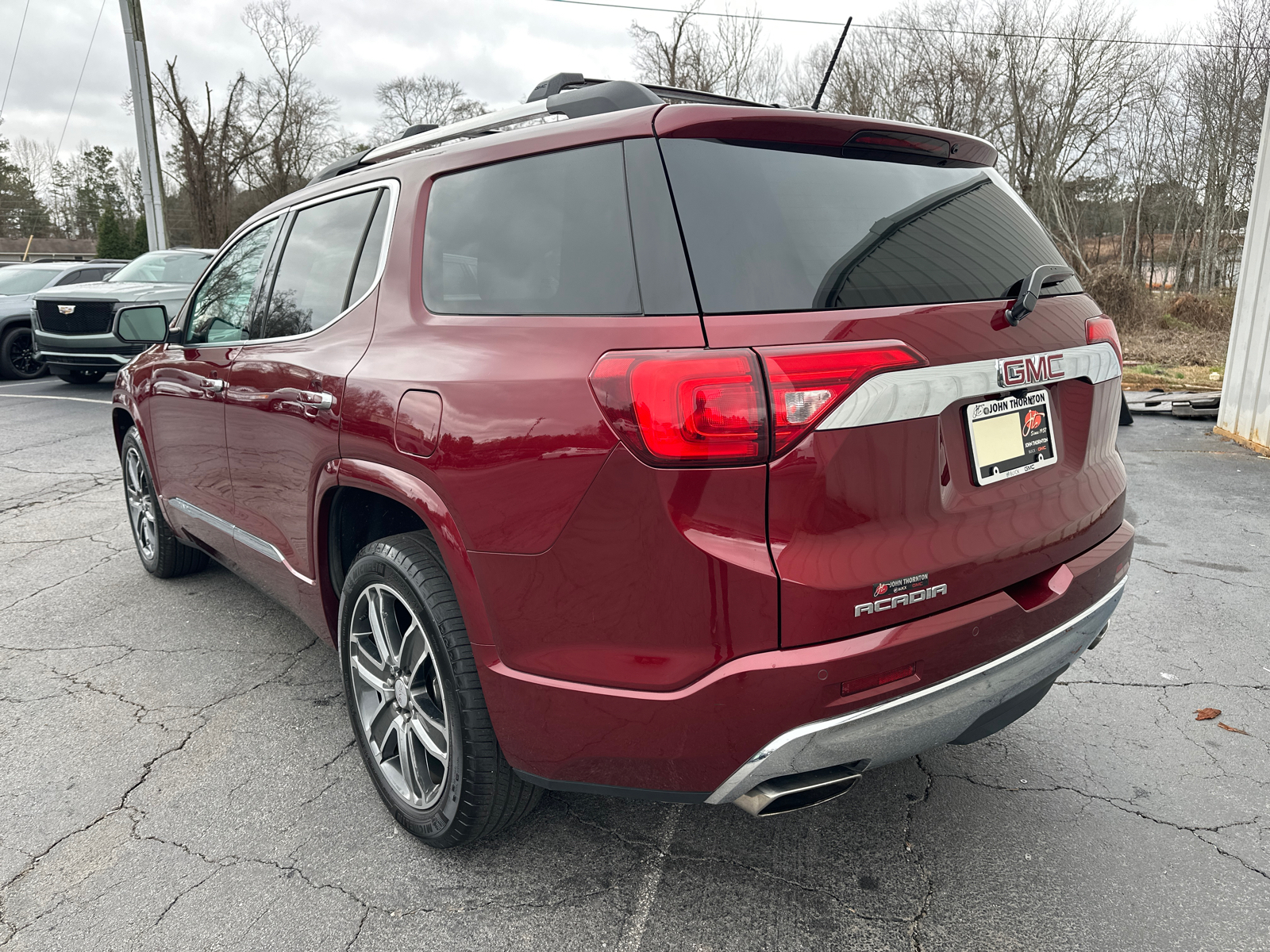 2017 GMC Acadia Denali 9