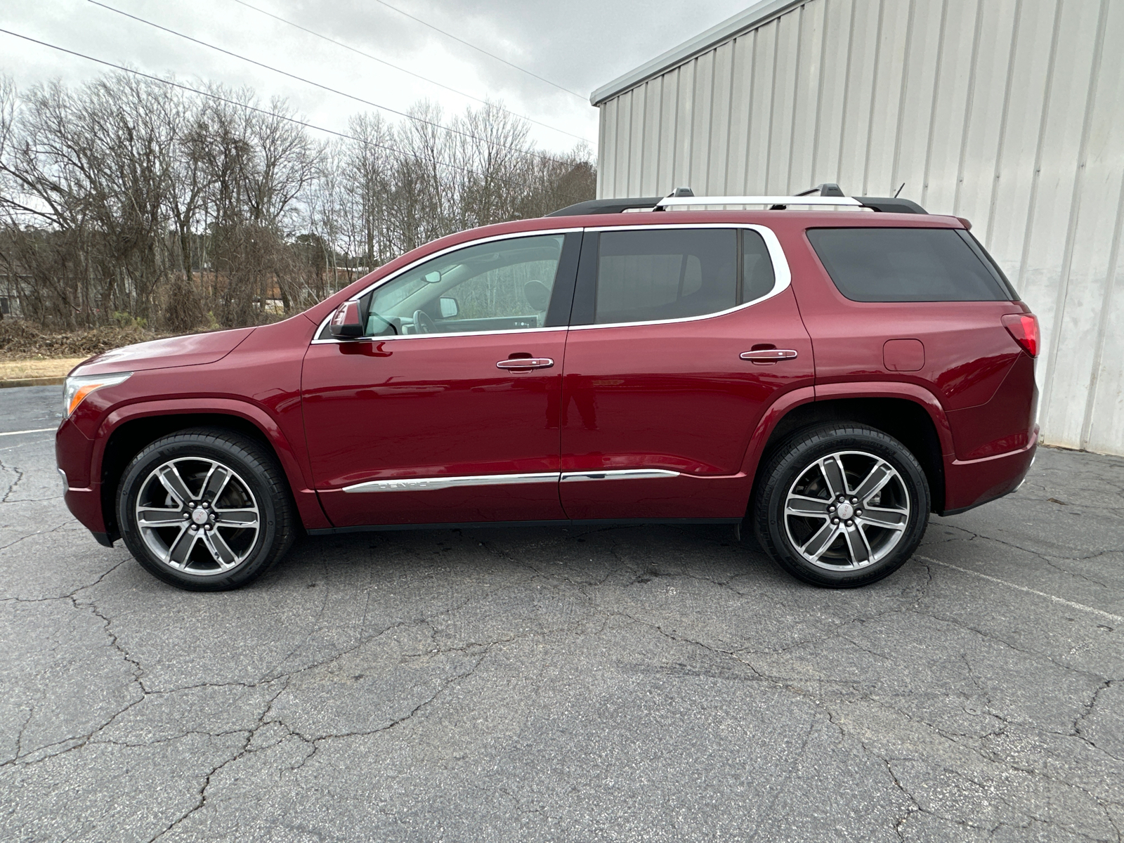 2017 GMC Acadia Denali 10