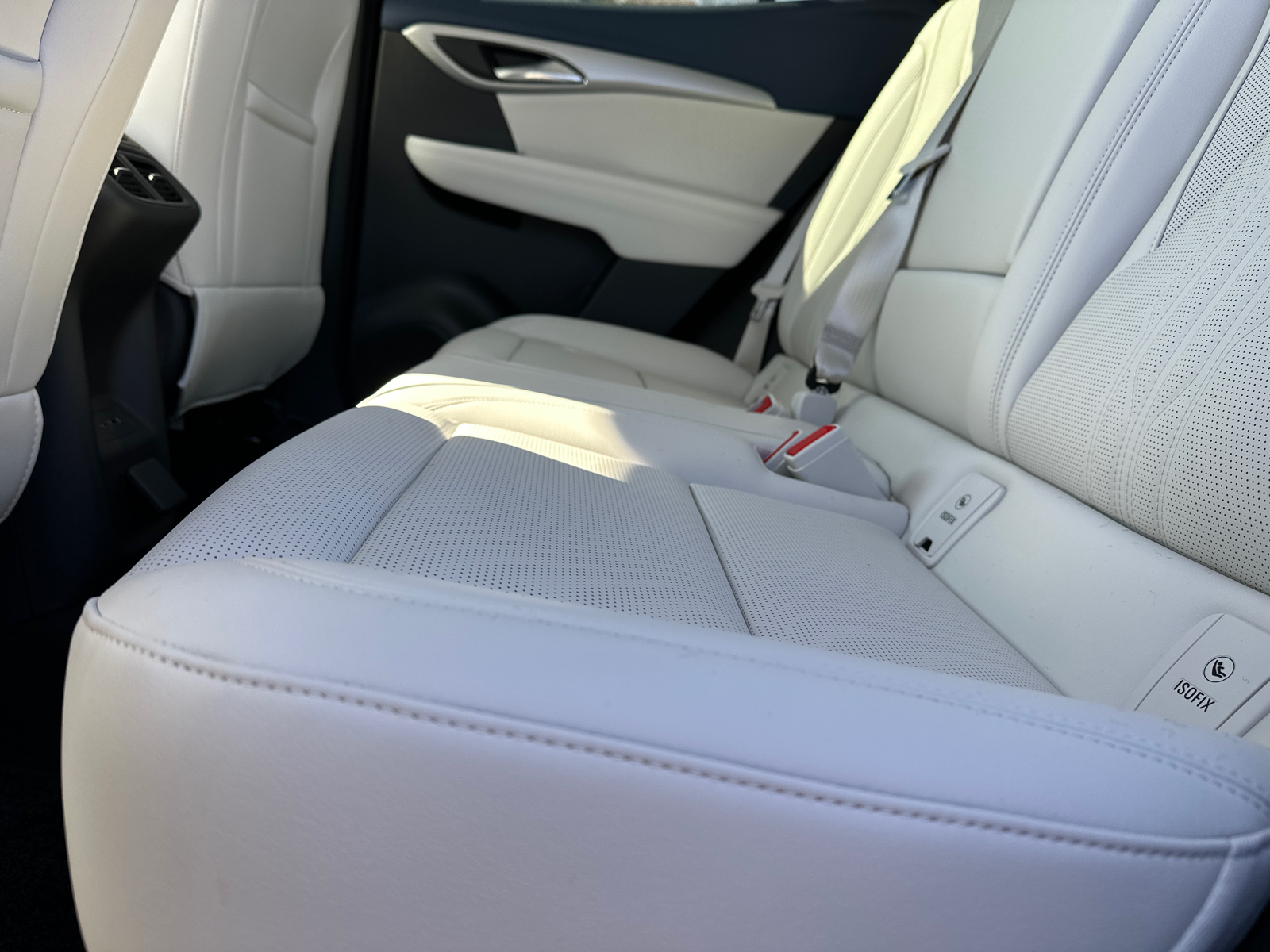 2025 Buick Envision Avenir 21