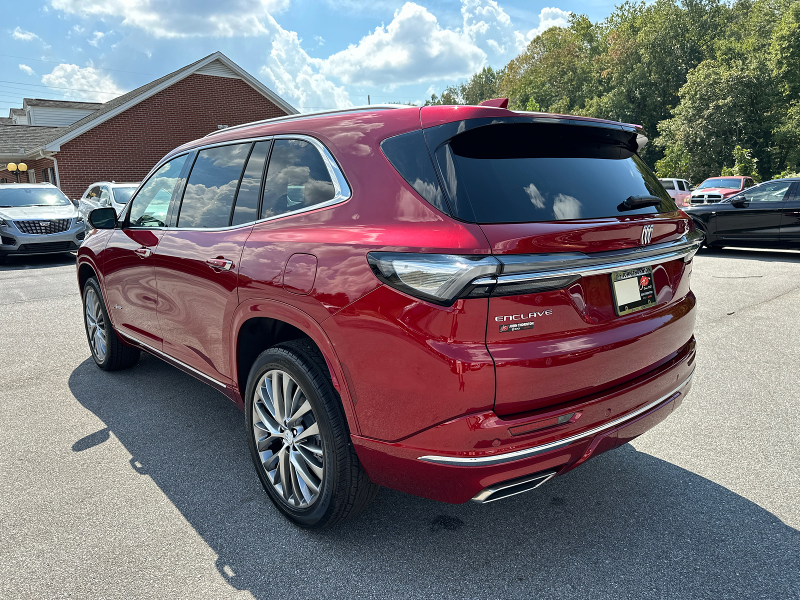 2025 Buick Enclave Avenir 8