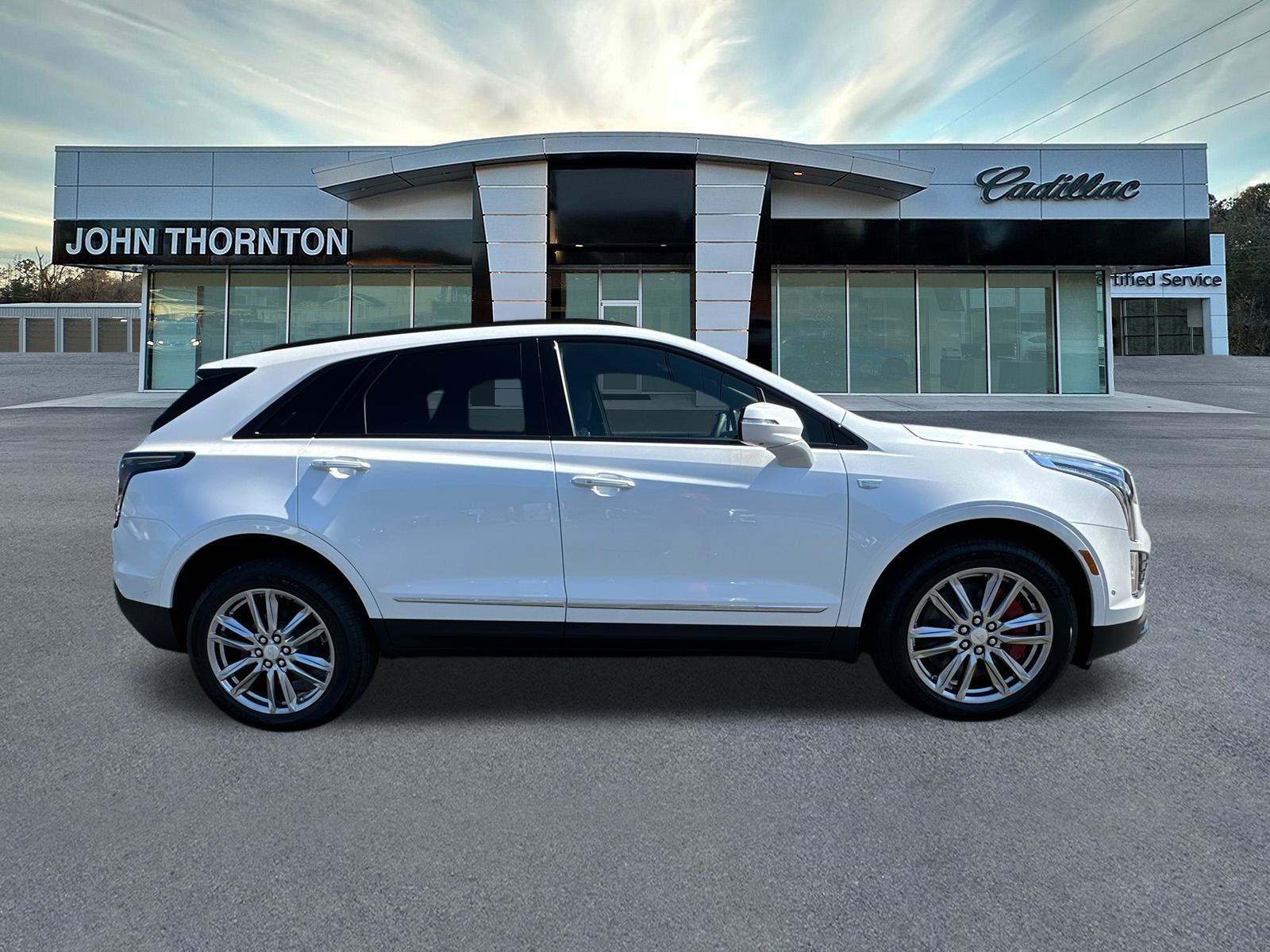 2025 Cadillac XT5 Sport 4