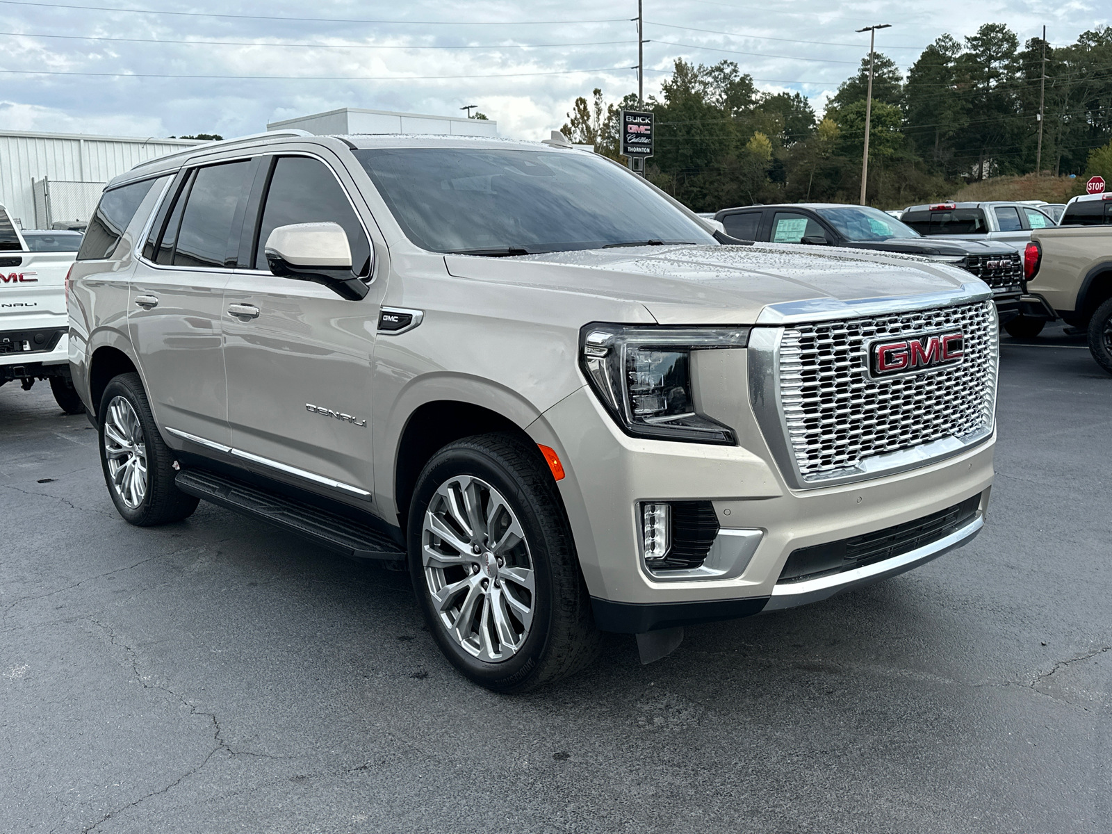 2023 GMC Yukon Denali 4