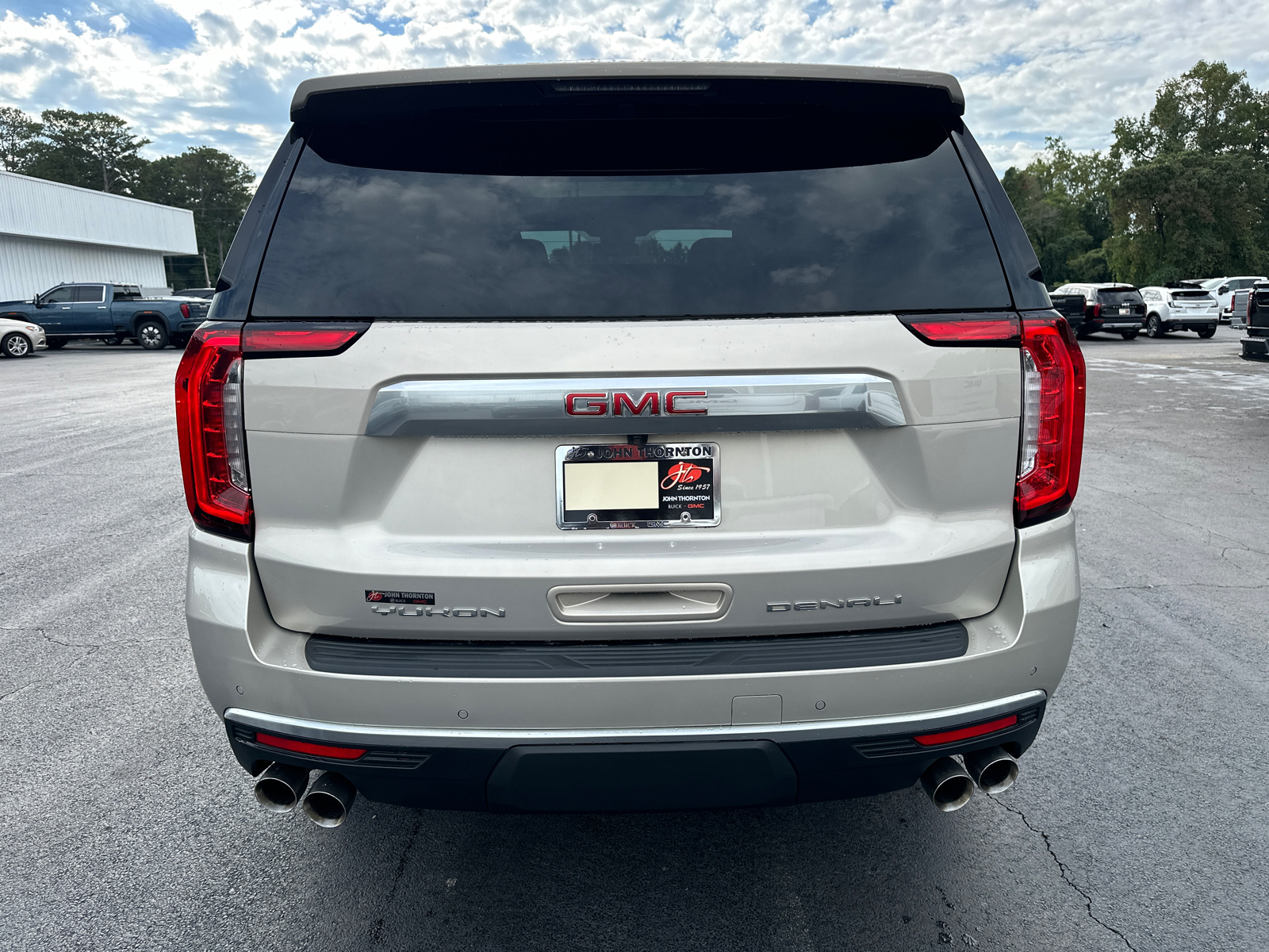 2023 GMC Yukon Denali 7