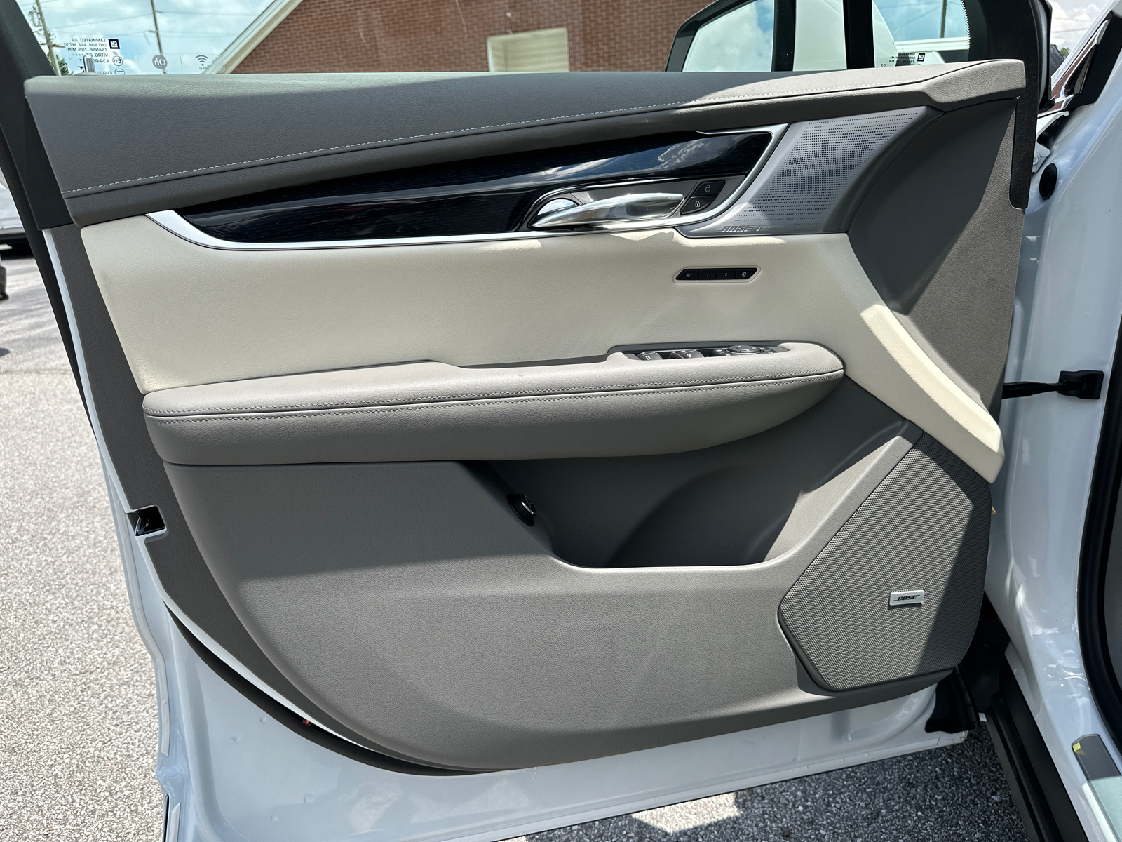 2025 Cadillac XT6 Premium Luxury 10