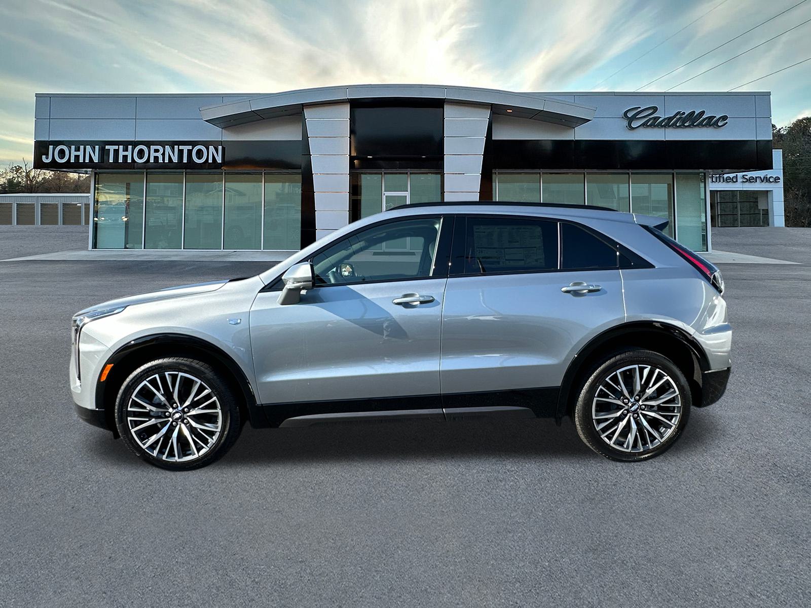 2025 Cadillac XT4 Sport 8